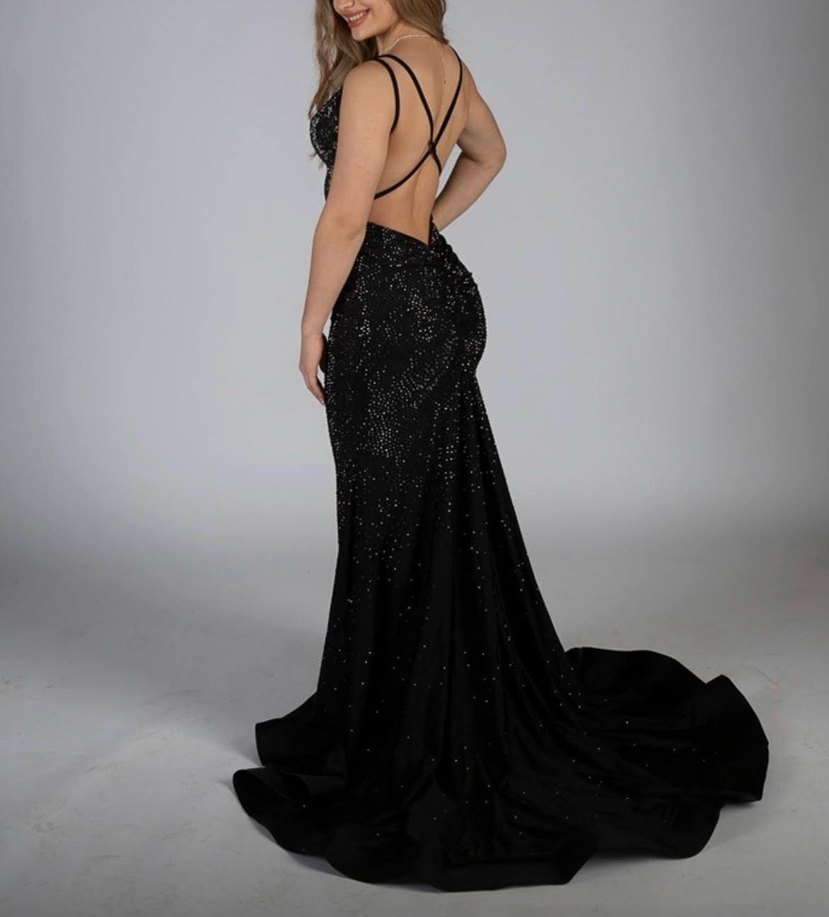 Sherri Hill Size 2 Prom Plunge Black Mermaid Dress on Queenly