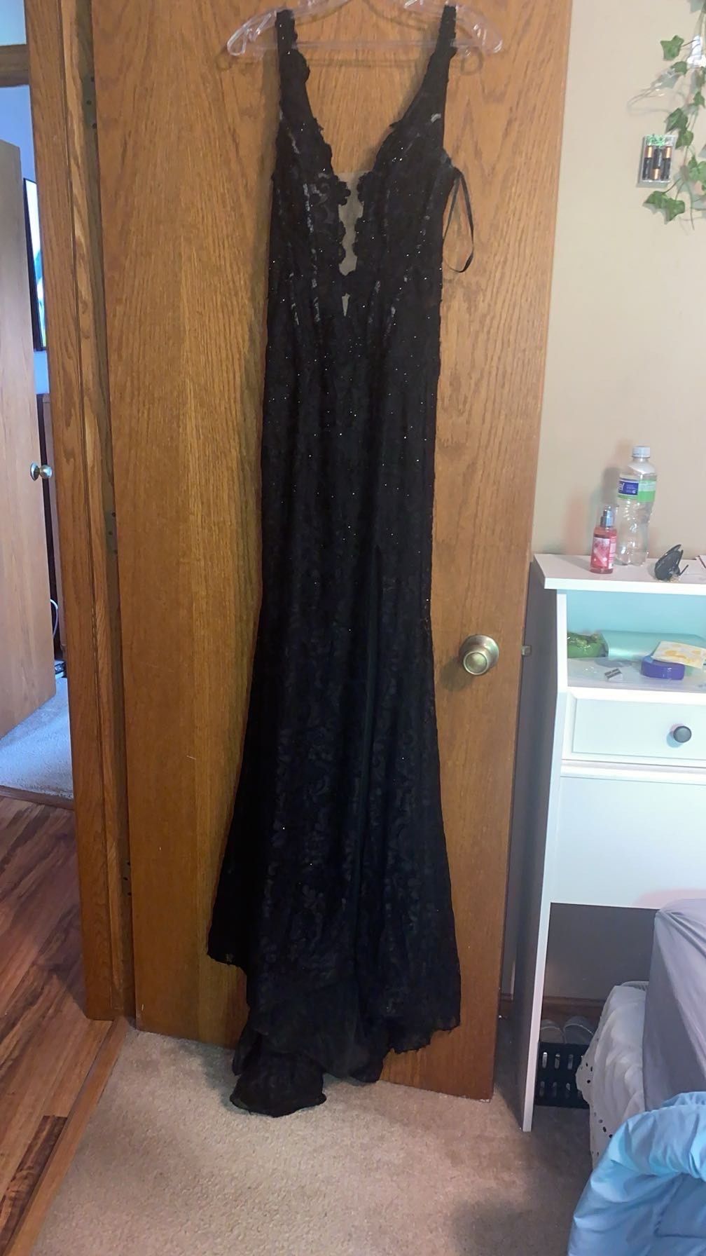La Femme Size 00 Prom Floral Black Side Slit Dress on Queenly