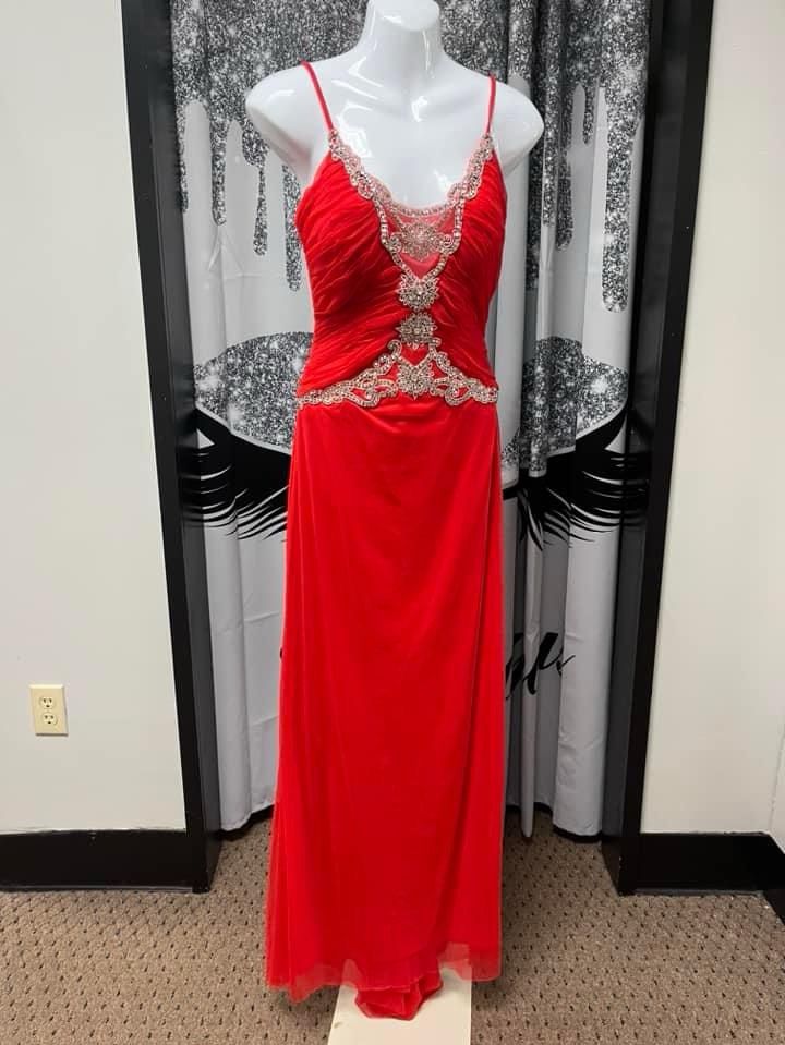 Queenly | Buy and sell prom, pageant, and formal dresses