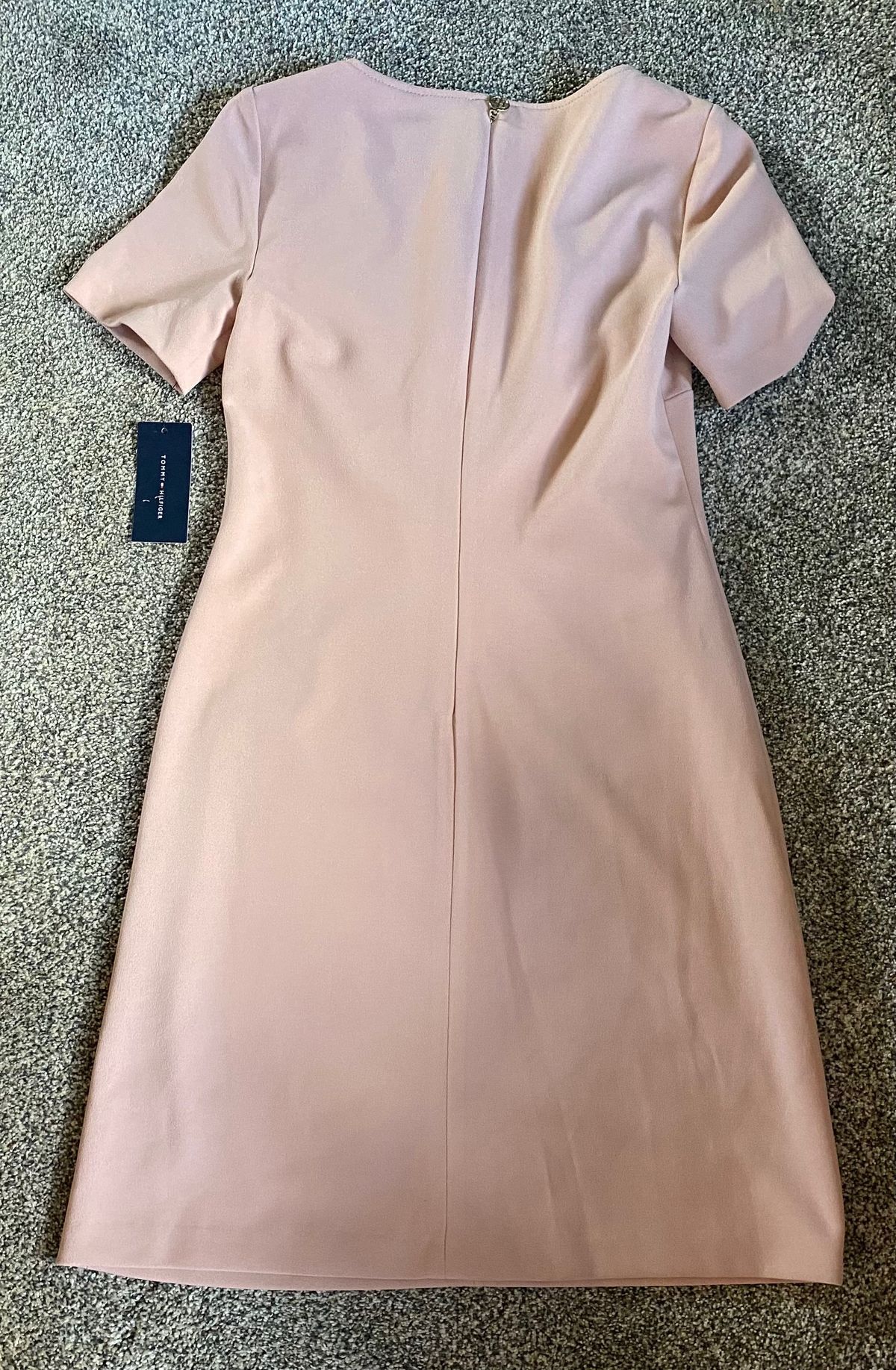 Tommy hilfiger Size 4 Homecoming Cap Sleeve Nude Cocktail Dress on Queenly