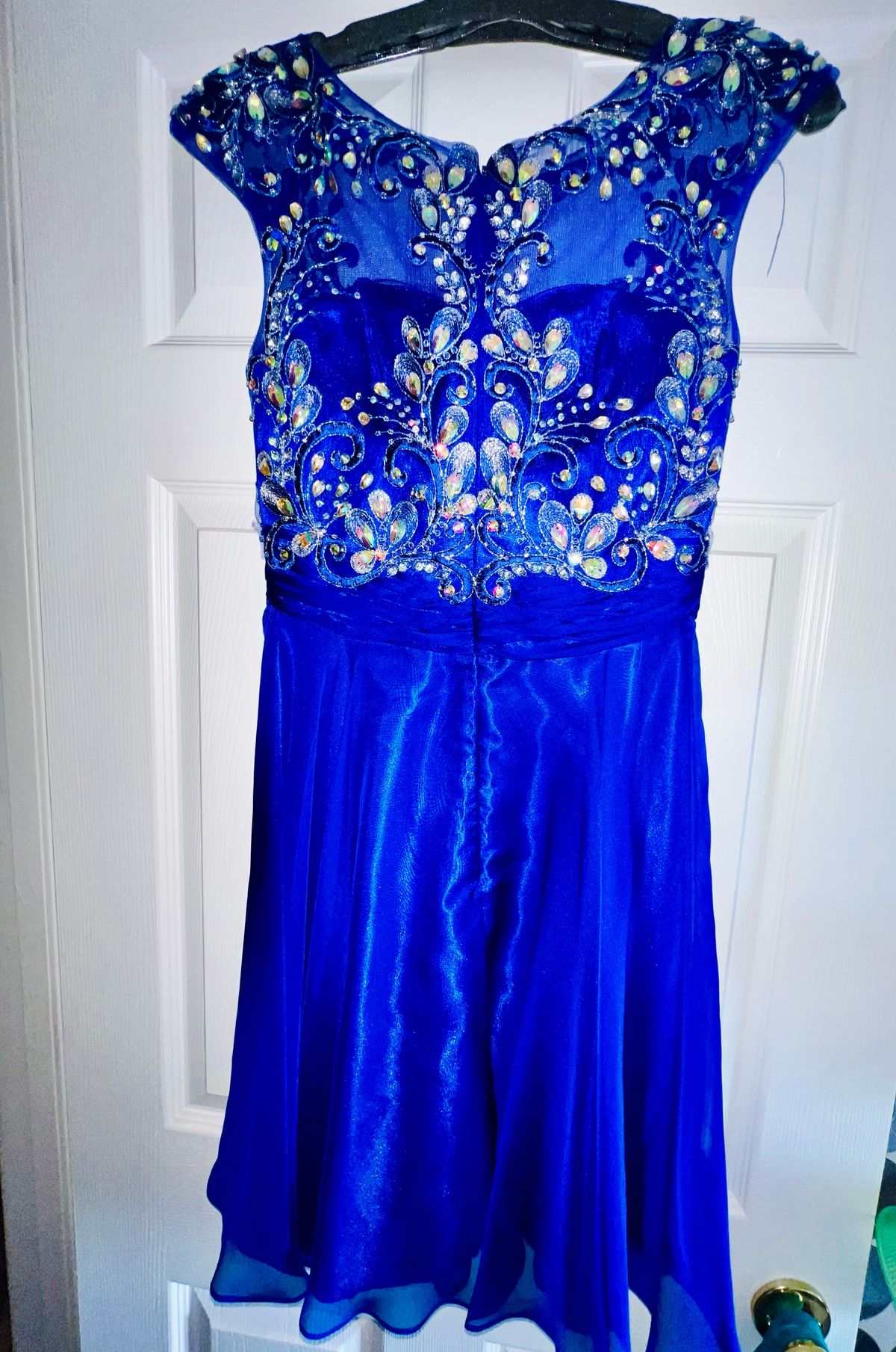 Hannah S Size 4 Homecoming Sequined Blue Cocktail Dress on Queenly