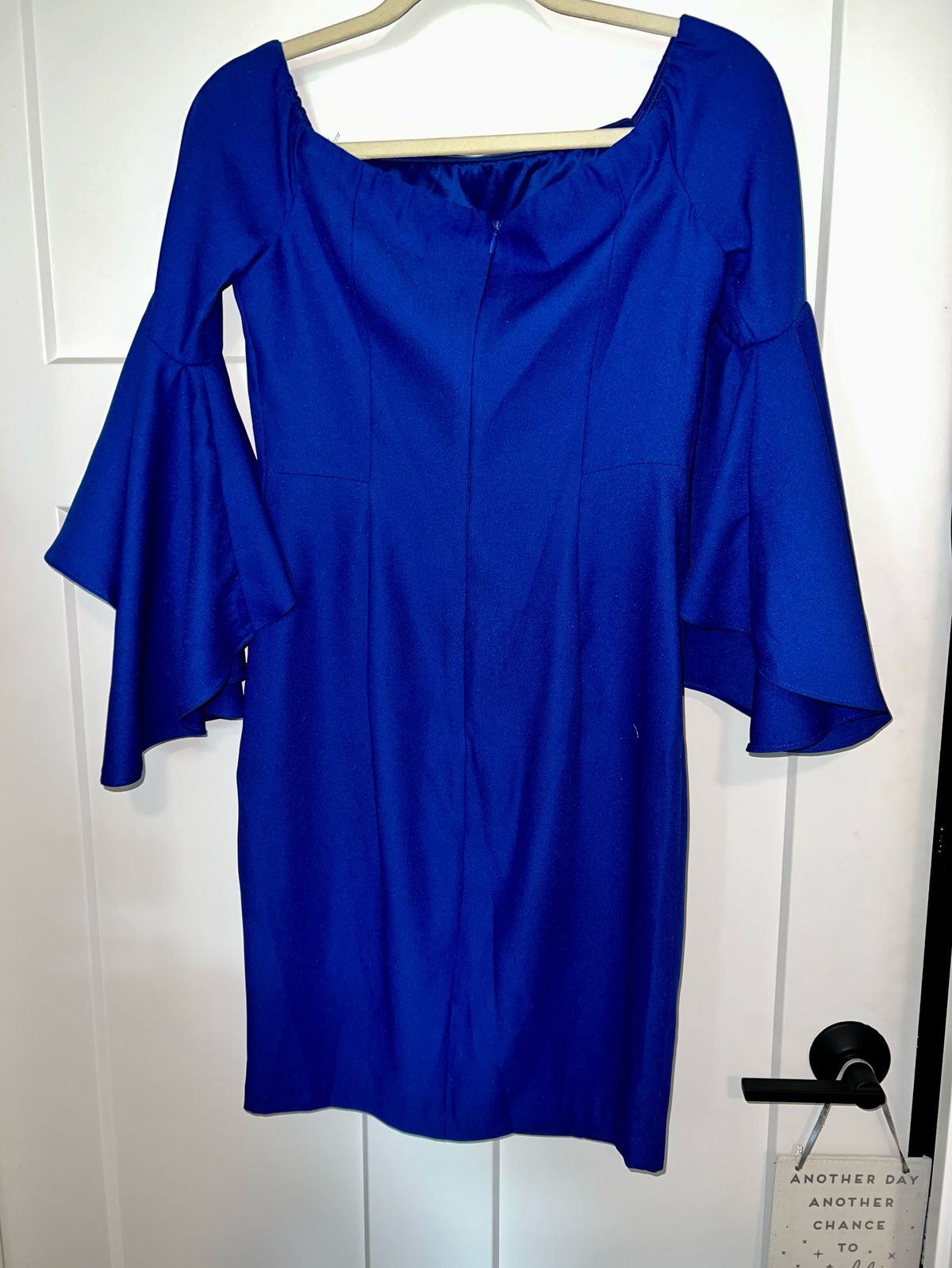 Venus Size 4 Homecoming Long Sleeve Blue Cocktail Dress on Queenly