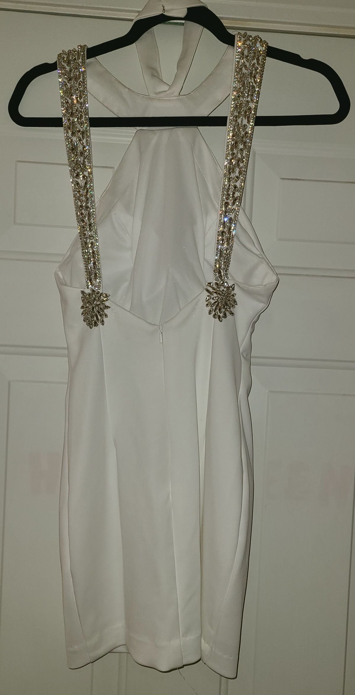 Johnathan Kayne Size 2 White Cocktail Dress on Queenly