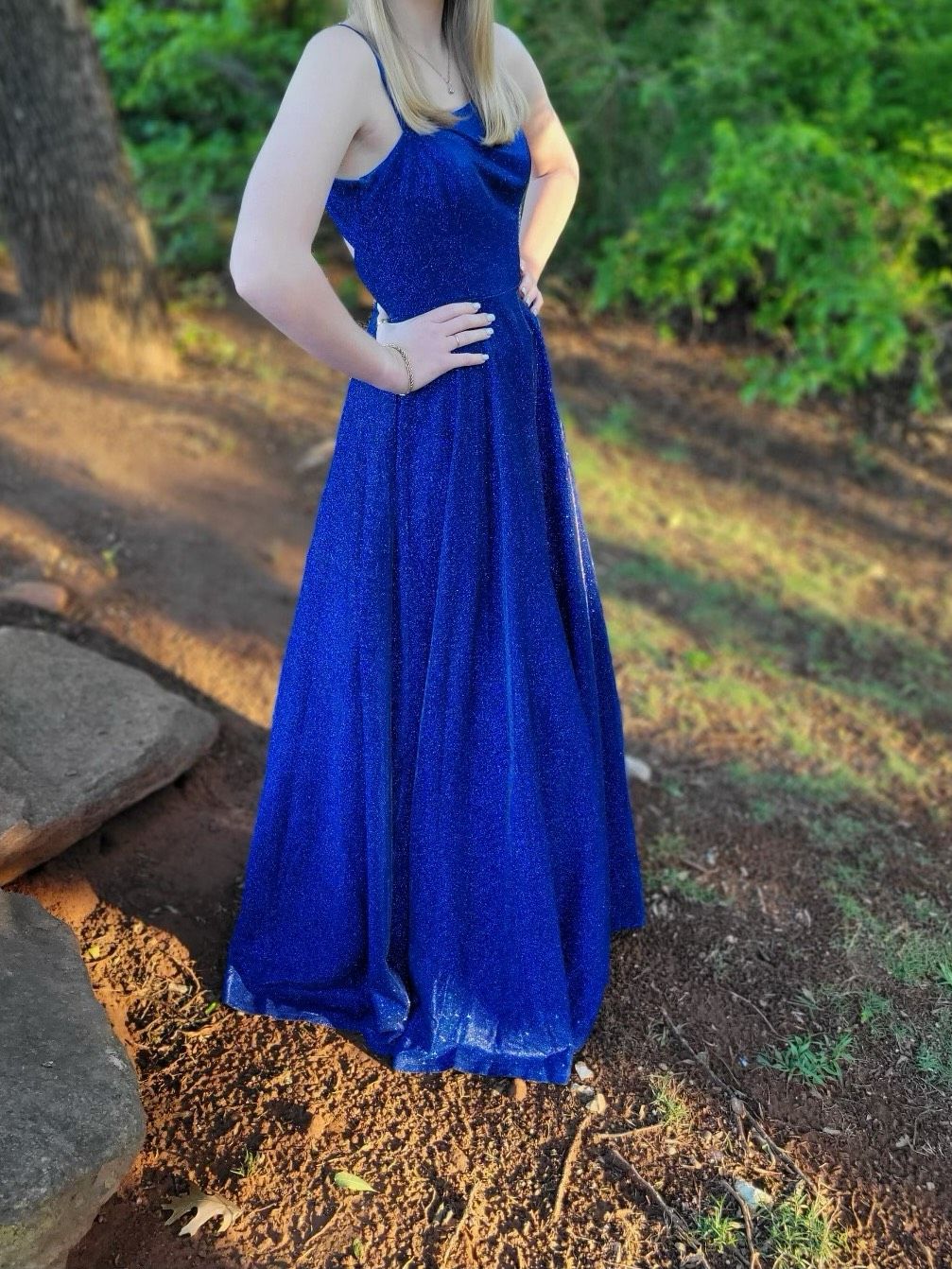 Size 6 Prom Plunge Blue Ball Gown on Queenly