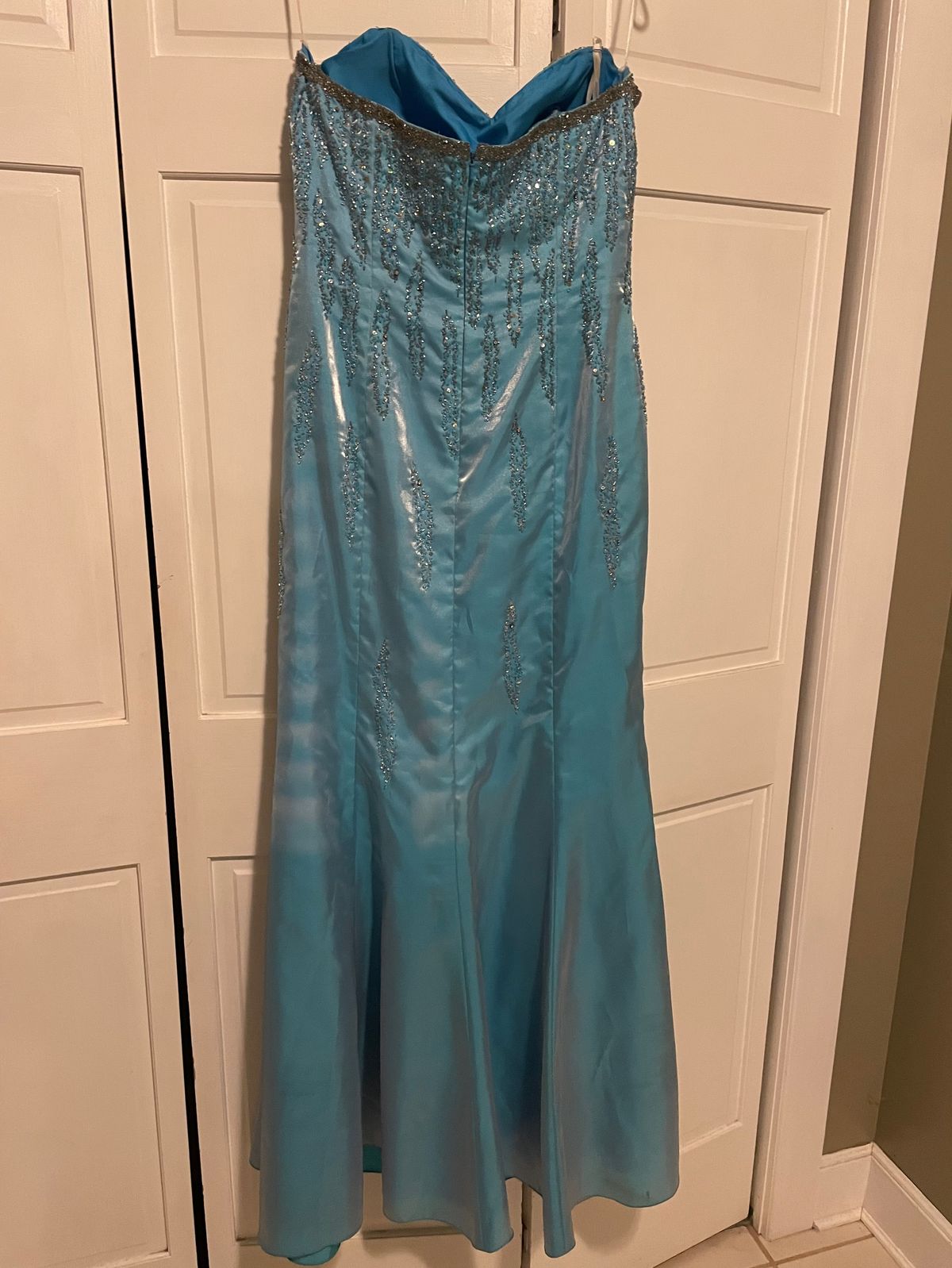Size 14 Prom Strapless Blue Mermaid Dress on Queenly