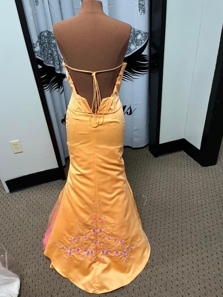 Size 4 Prom Strapless Orange Mermaid Dress on Queenly