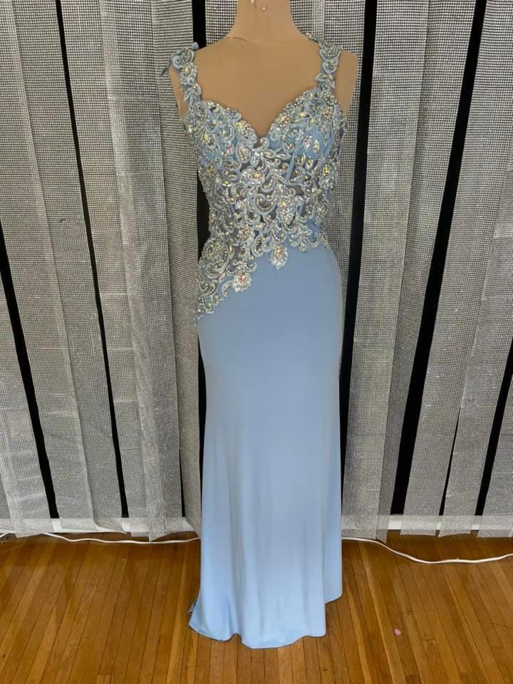 Queenly | Buy and sell prom, pageant, and formal dresses