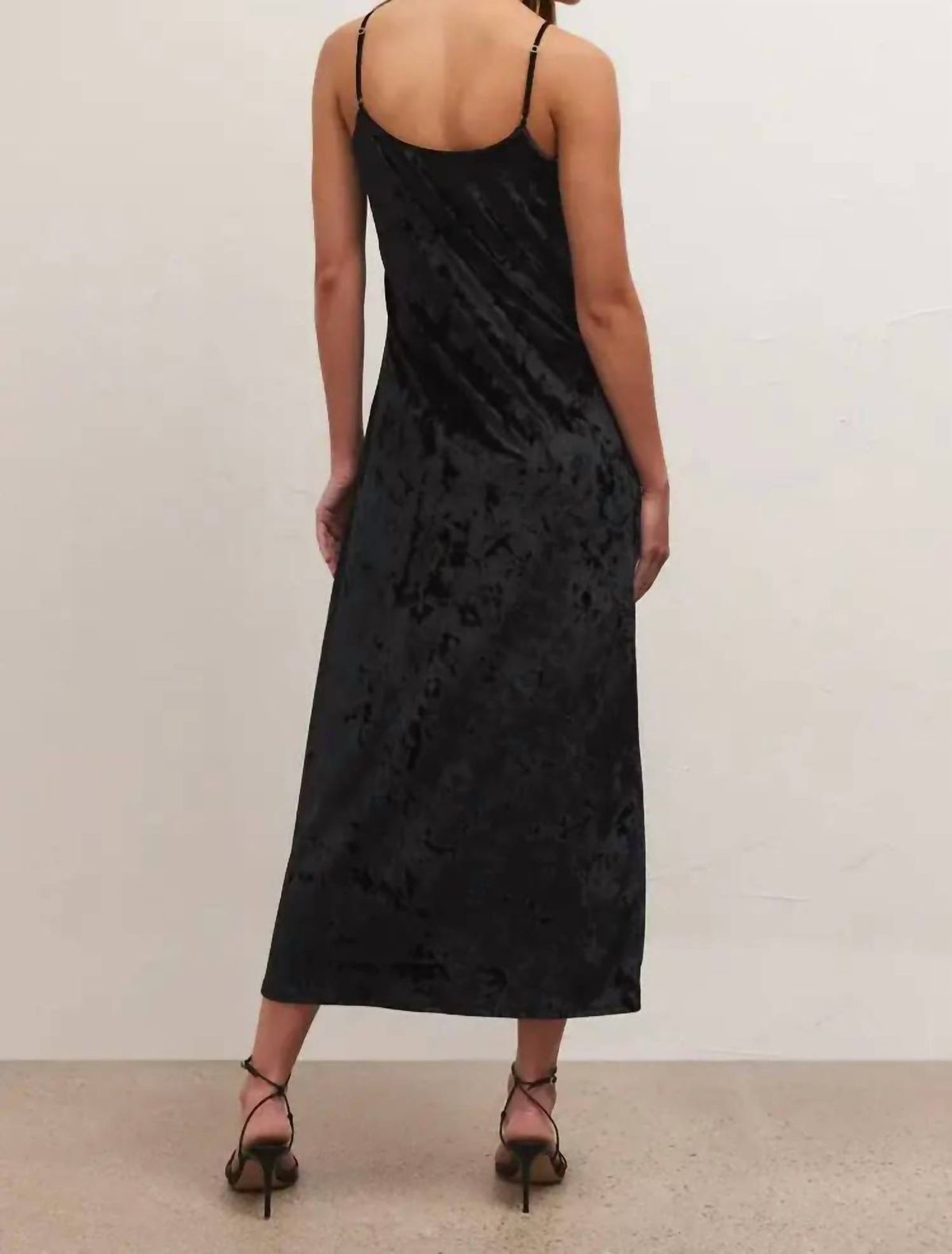 Style 1-1985630434-74 Z Supply Size S Velvet Black Cocktail Dress on Queenly