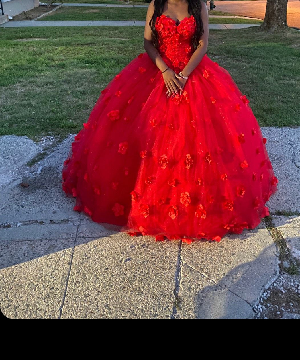 Queenly | Buy and sell prom, pageant, and formal dresses