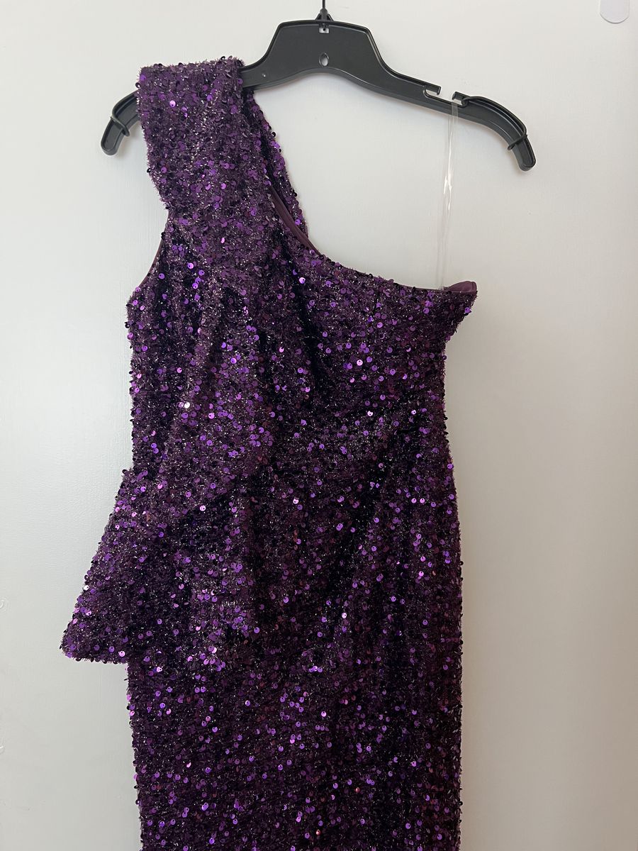 Size 8 One Shoulder Purple Mermaid Dress on Queenly