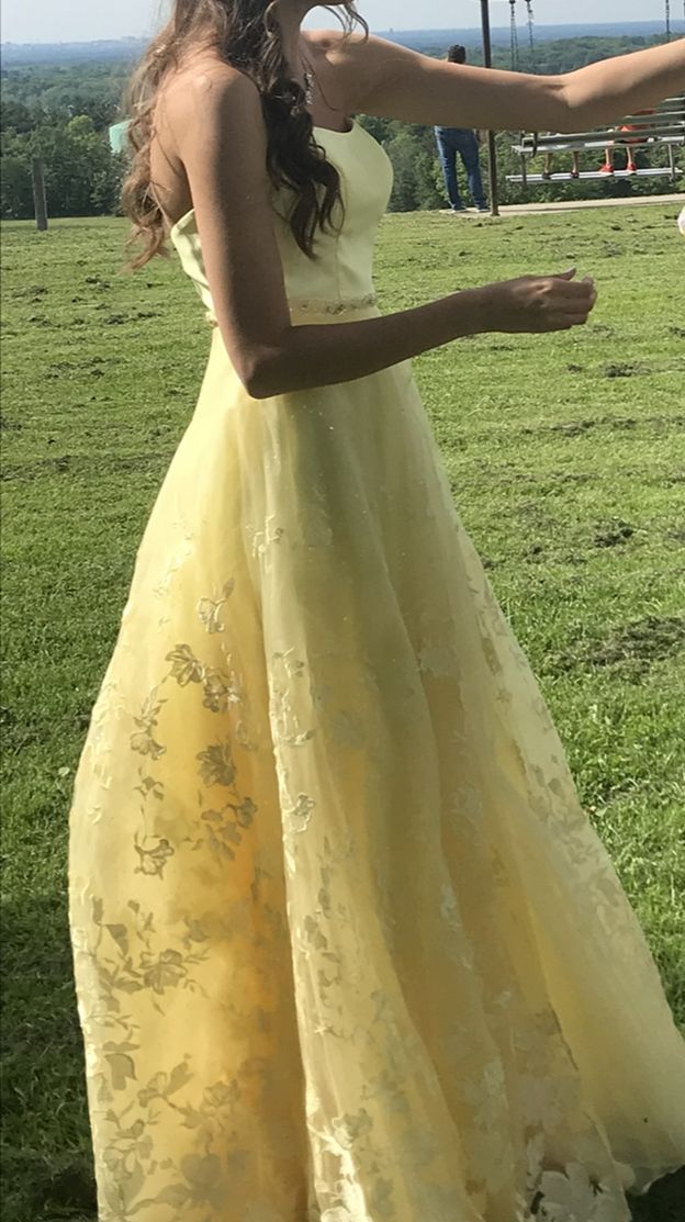 Size 0 Prom Strapless Floral Yellow Ball Gown on Queenly