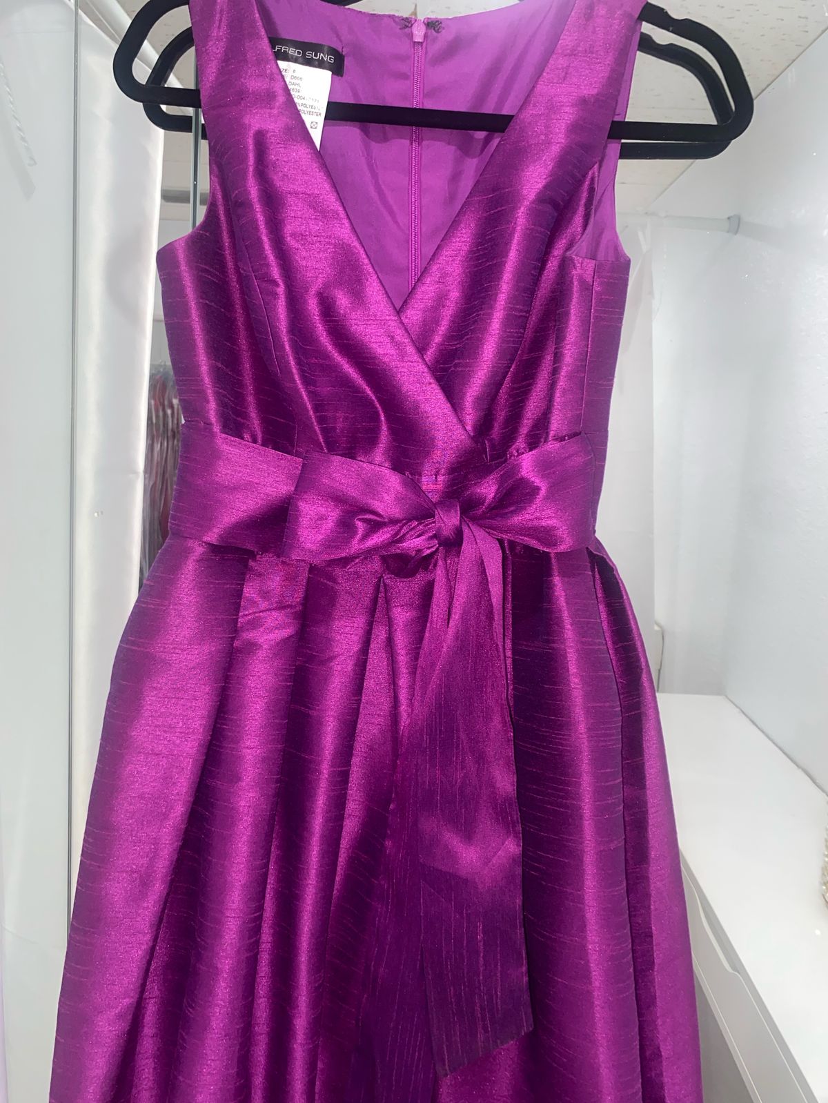 Style D666 DAHL Alfred Sung Size 8 Purple Cocktail Dress on Queenly