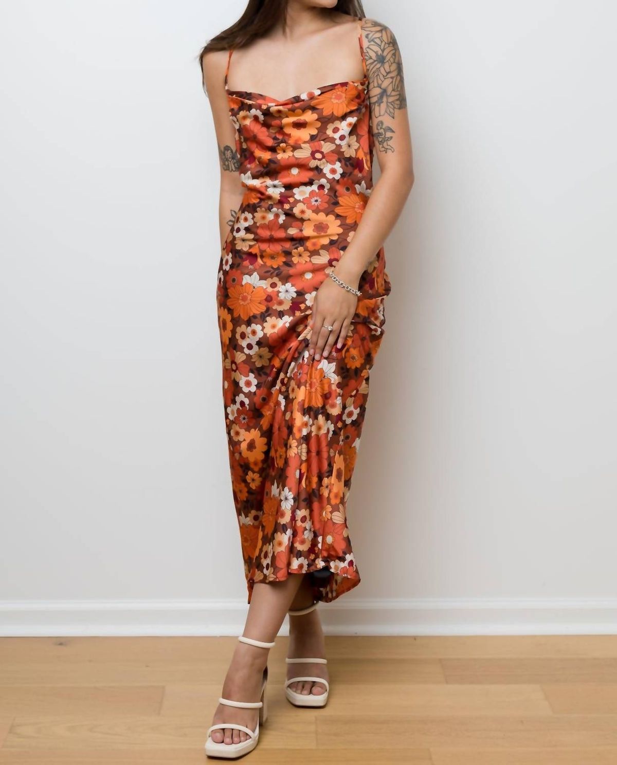 Style 1-1325139085-74 LE LIS Size S Floral Orange Floor Length Maxi on Queenly