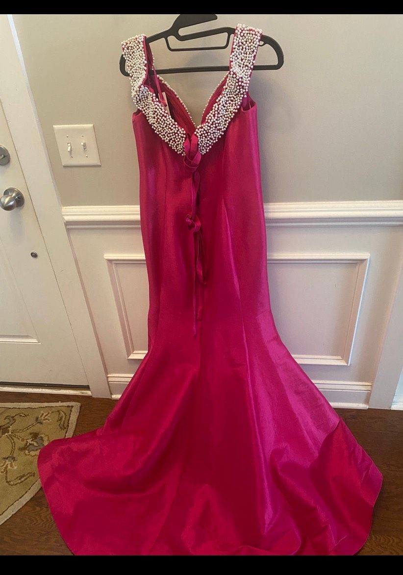 Style 66900L Mac Duggal Size 14 Off The Shoulder Pink Mermaid Dress on Queenly