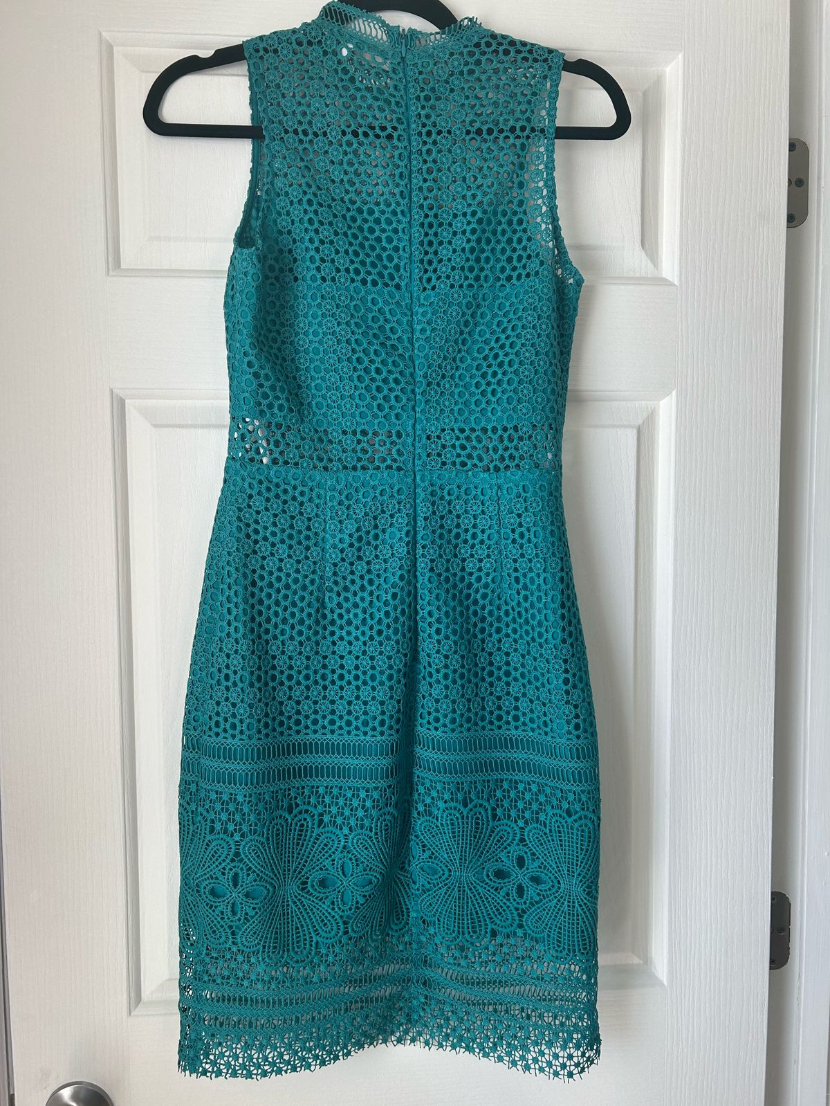 Size S Prom High Neck Green Cocktail Dress on Queenly