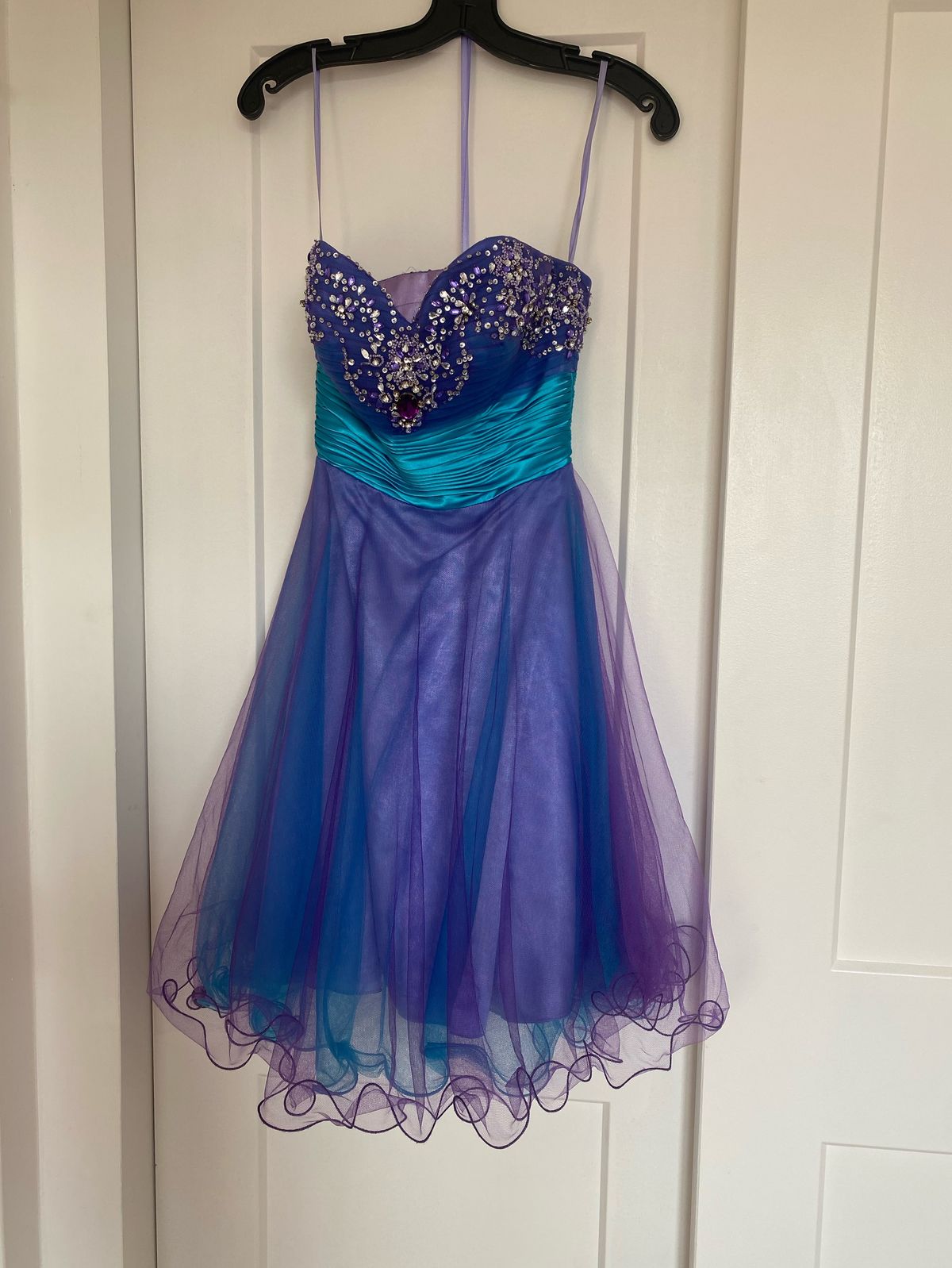 Size 4 Prom Strapless Purple Cocktail Dress on Queenly