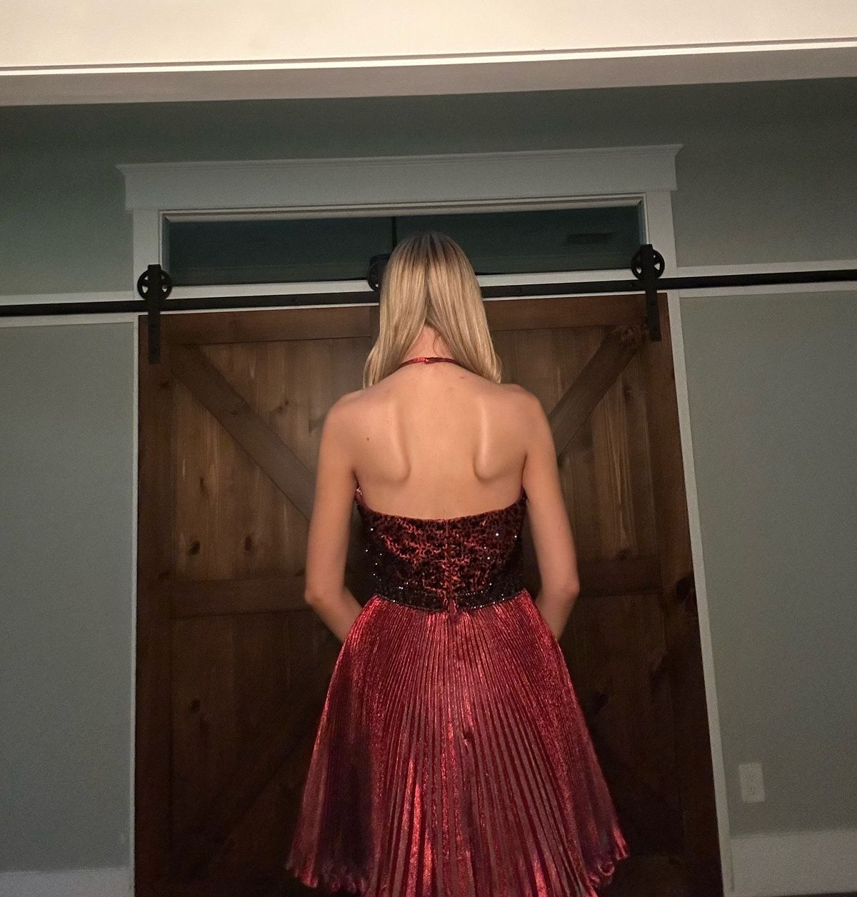 Sherri Hill Size 8 Homecoming High Neck Red Cocktail Dress on Queenly