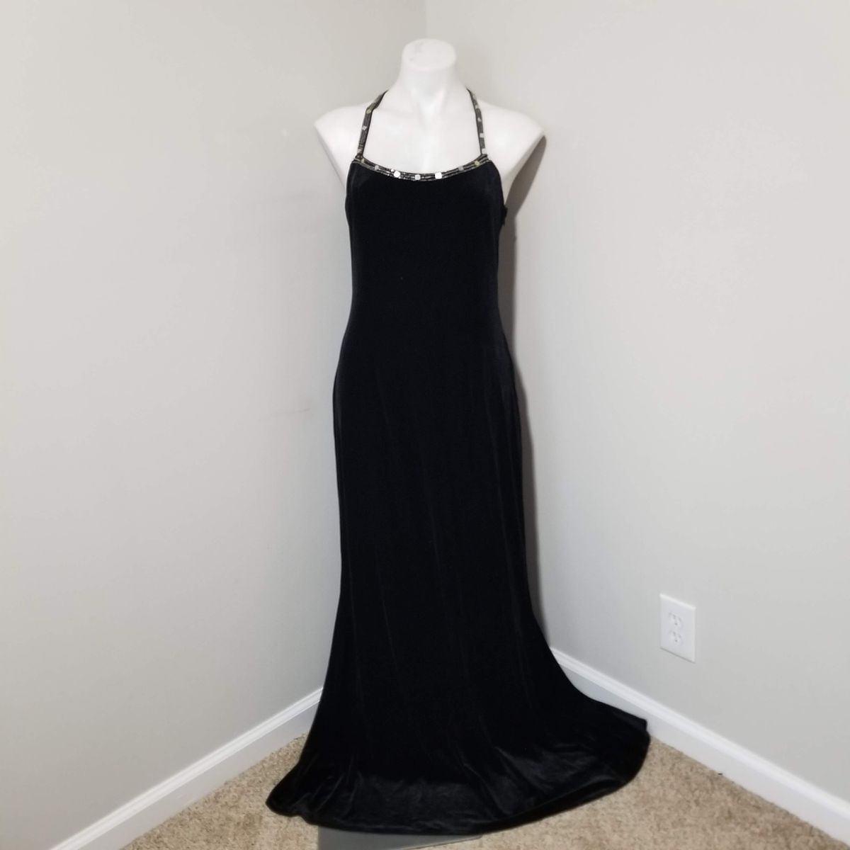 Style Vintage, fits 6-10 Dave and Johnny Size 12 Sheer Black Mermaid Dress on Queenly