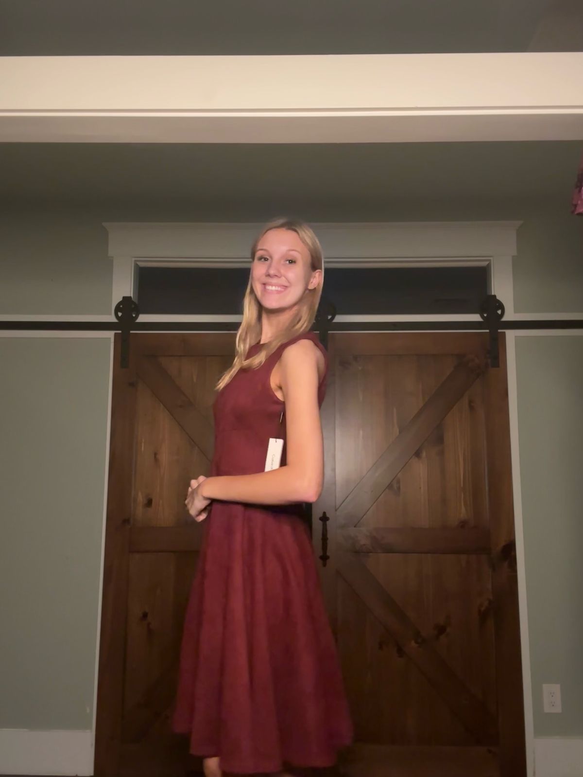 Calvin Klein Size 6 Prom Red Cocktail Dress on Queenly