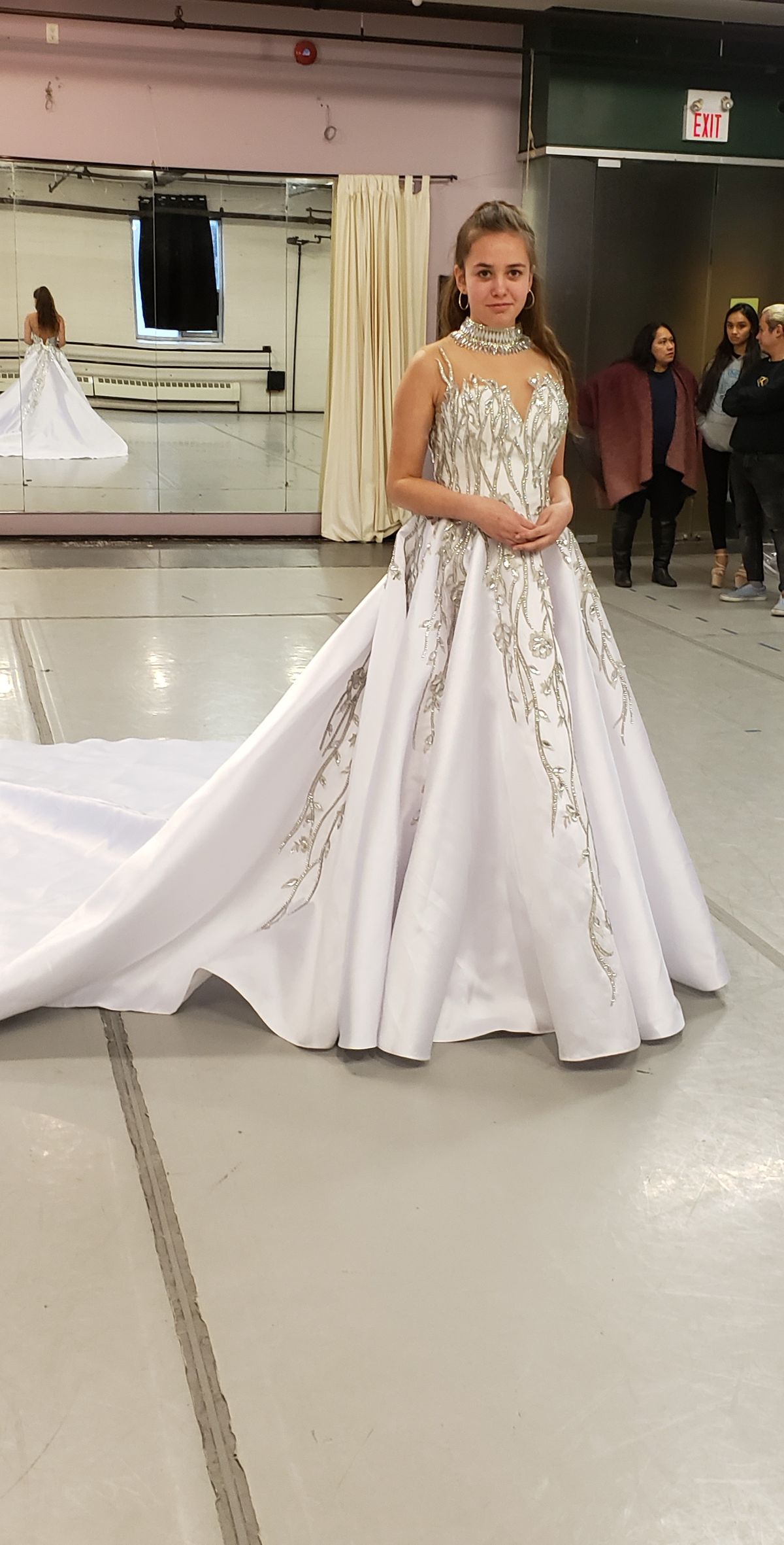 Size S Pageant Plunge White Dress With Train on Queenly