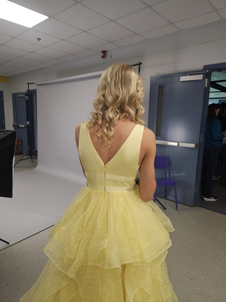 Sherri Hill Size 2 Prom Yellow Ball Gown on Queenly