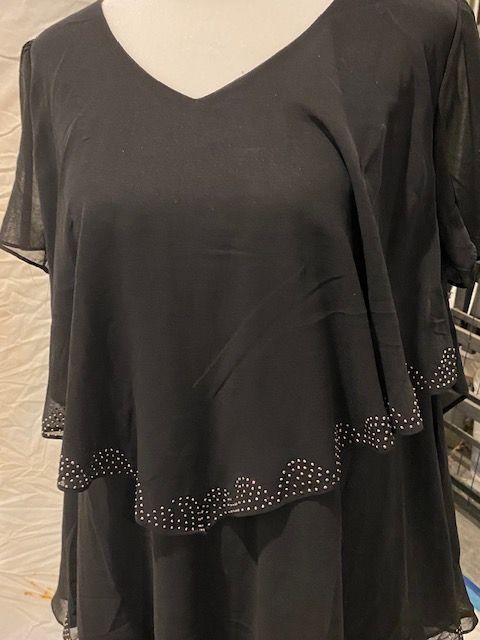 Plus Size 18 Black Cocktail Dress on Queenly