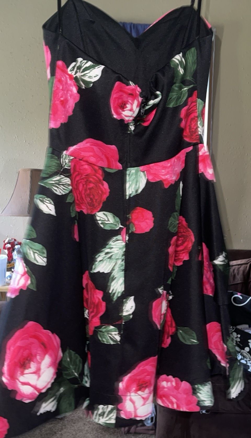 B. Darlin Size 4 Homecoming Black Cocktail Dress on Queenly