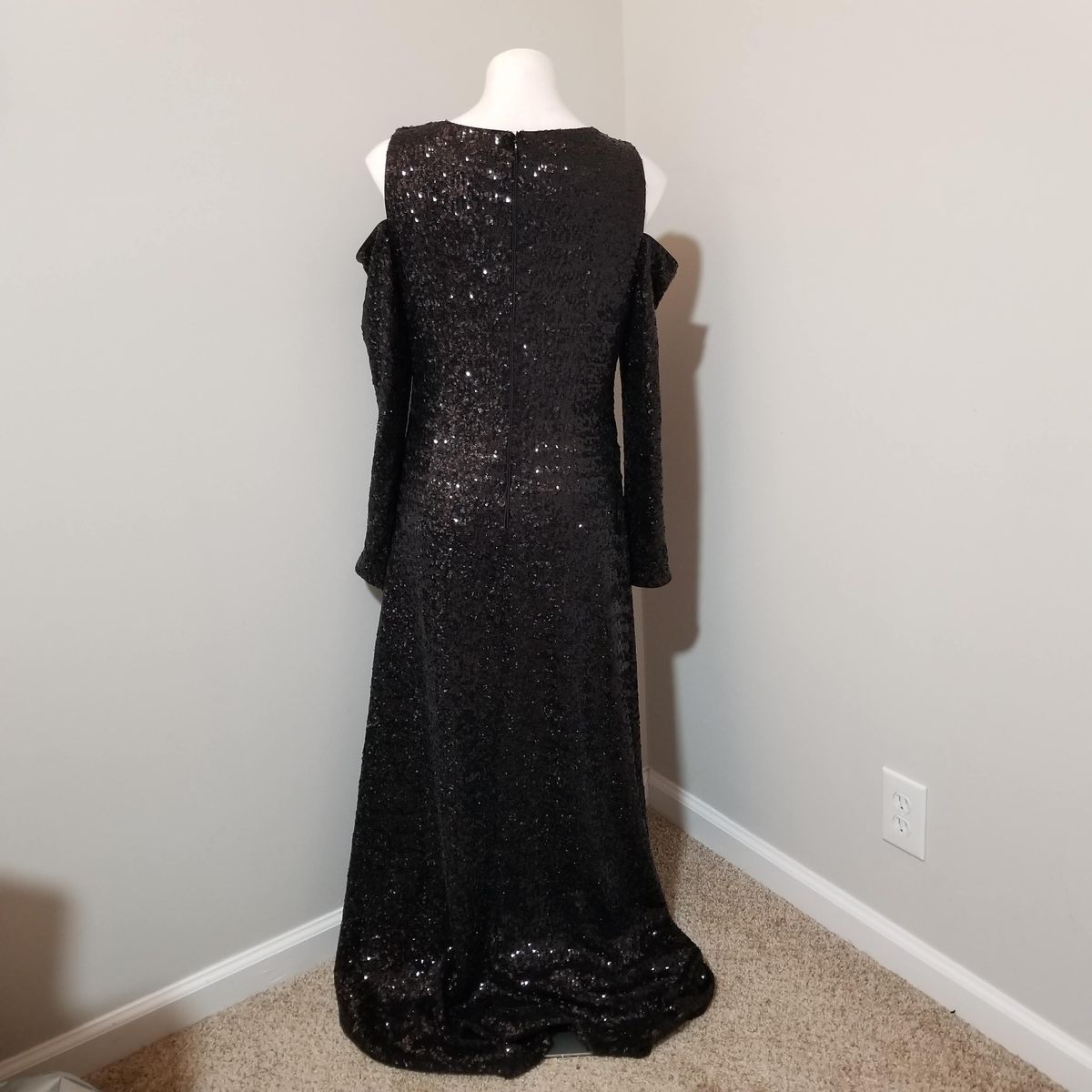 Vince Camuto Size 14 Black Floor Length Maxi on Queenly