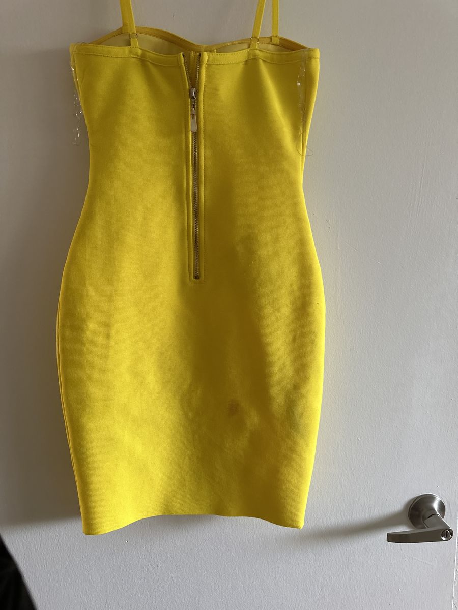 Size S Prom Strapless Yellow Cocktail Dress on Queenly