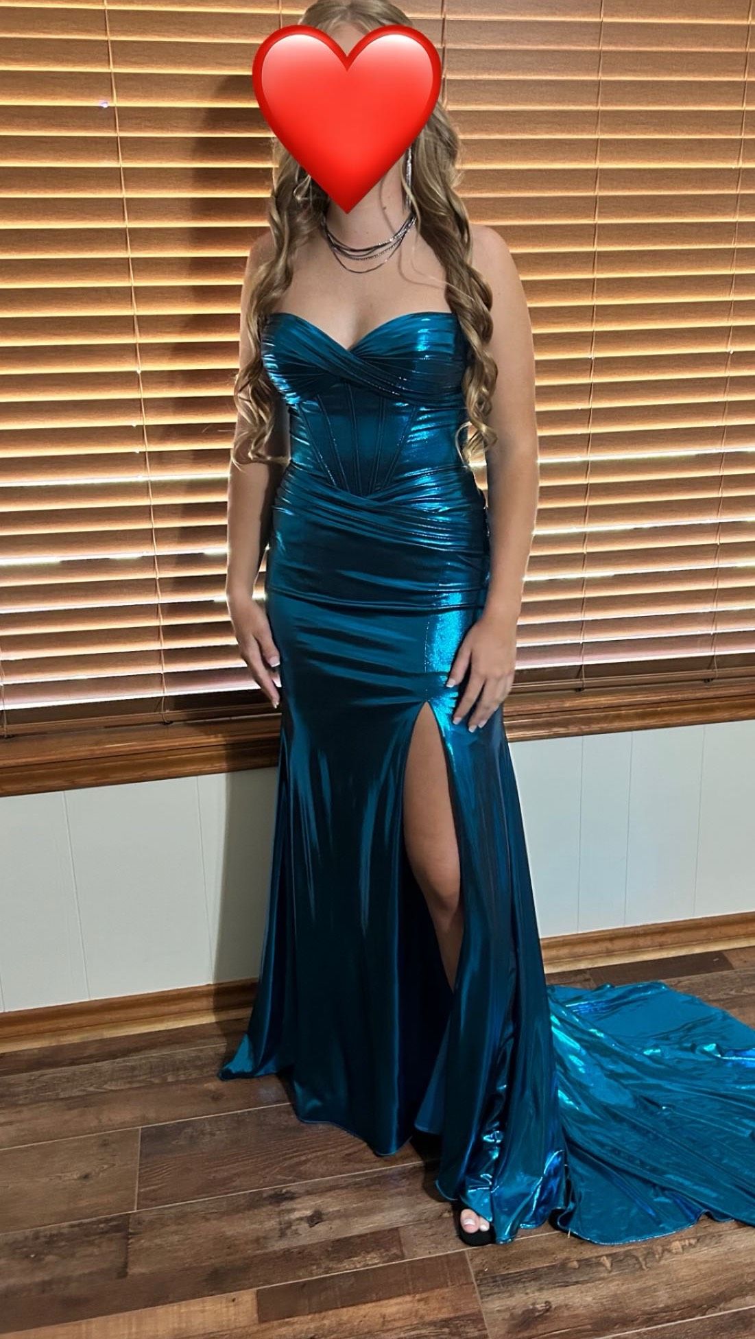 Queenly | Buy and sell prom, pageant, and formal dresses