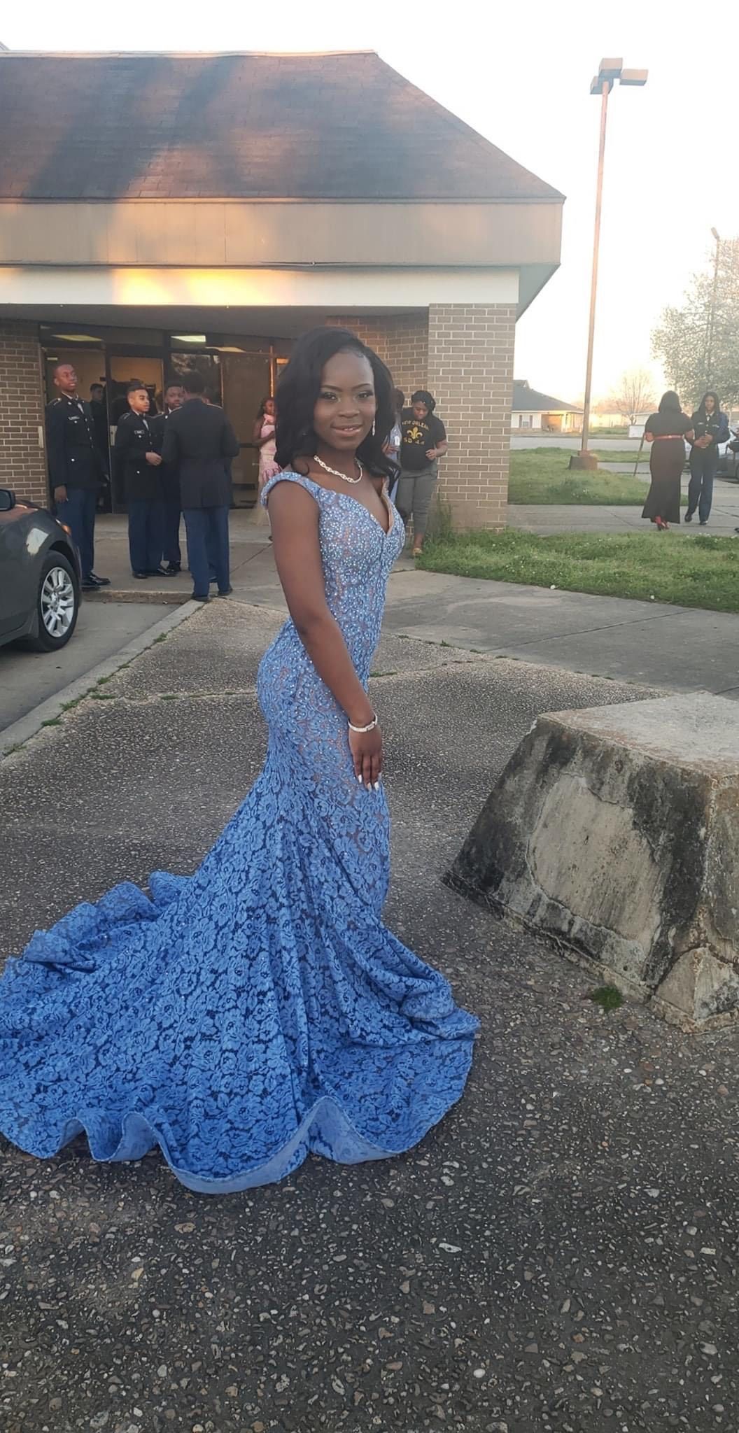 Queenly | Buy and sell prom, pageant, and formal dresses