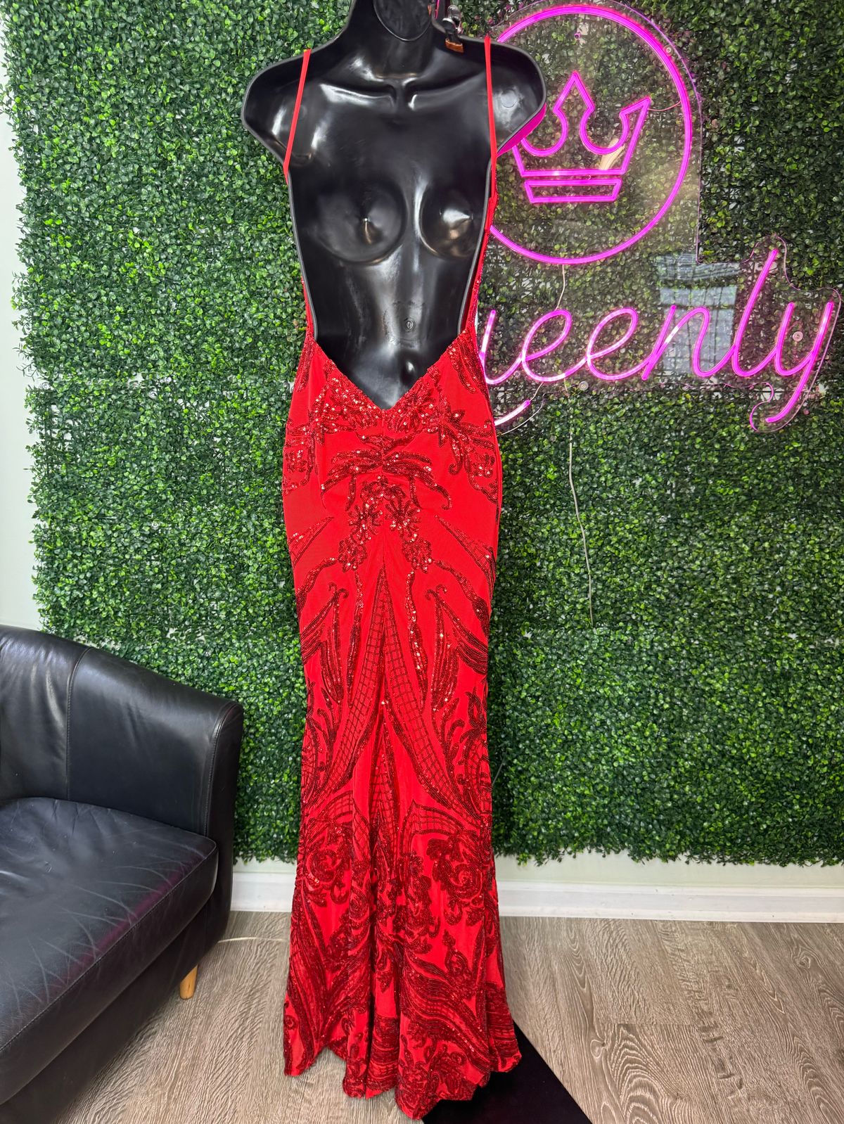 Queenly | Buy and sell prom, pageant, and formal dresses