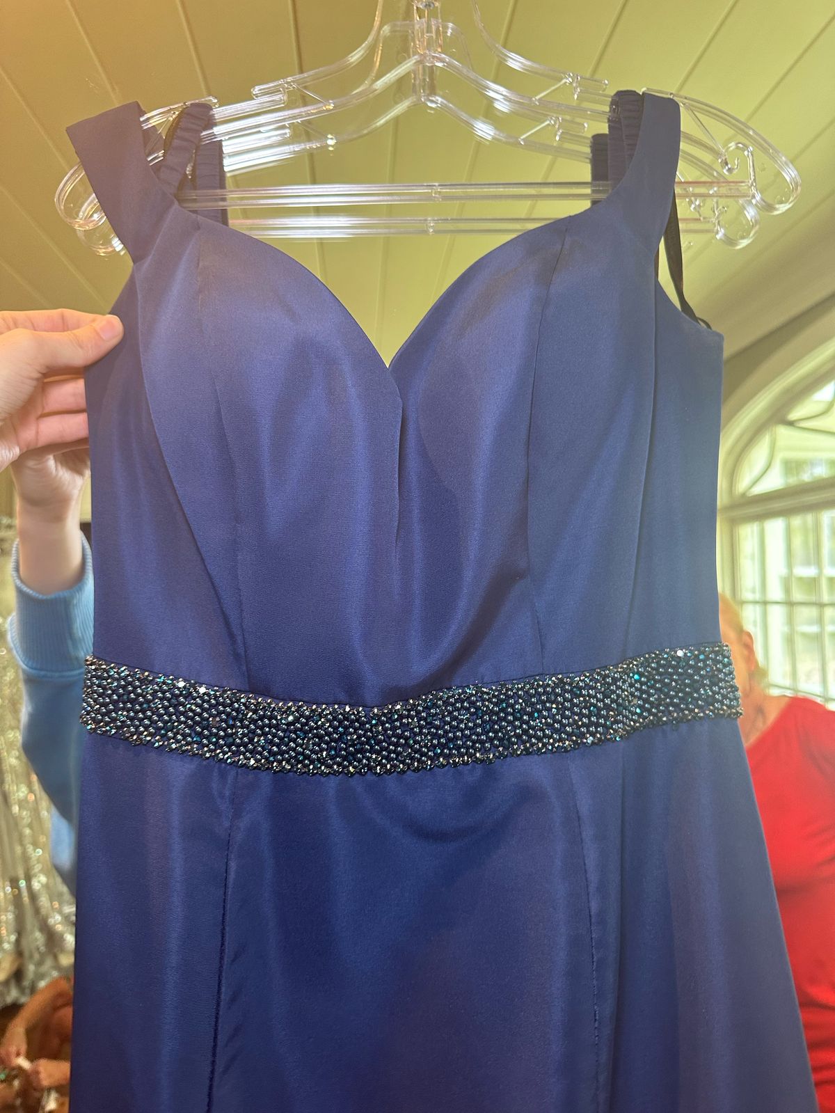 Sherri Hill Size 6 Plunge Blue Dress With Train on Queenly