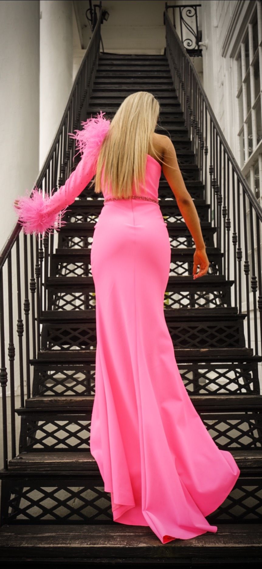 Style 11131 Ashley Lauren Size 0 Prom One Shoulder Hot Pink Mermaid Dress on Queenly