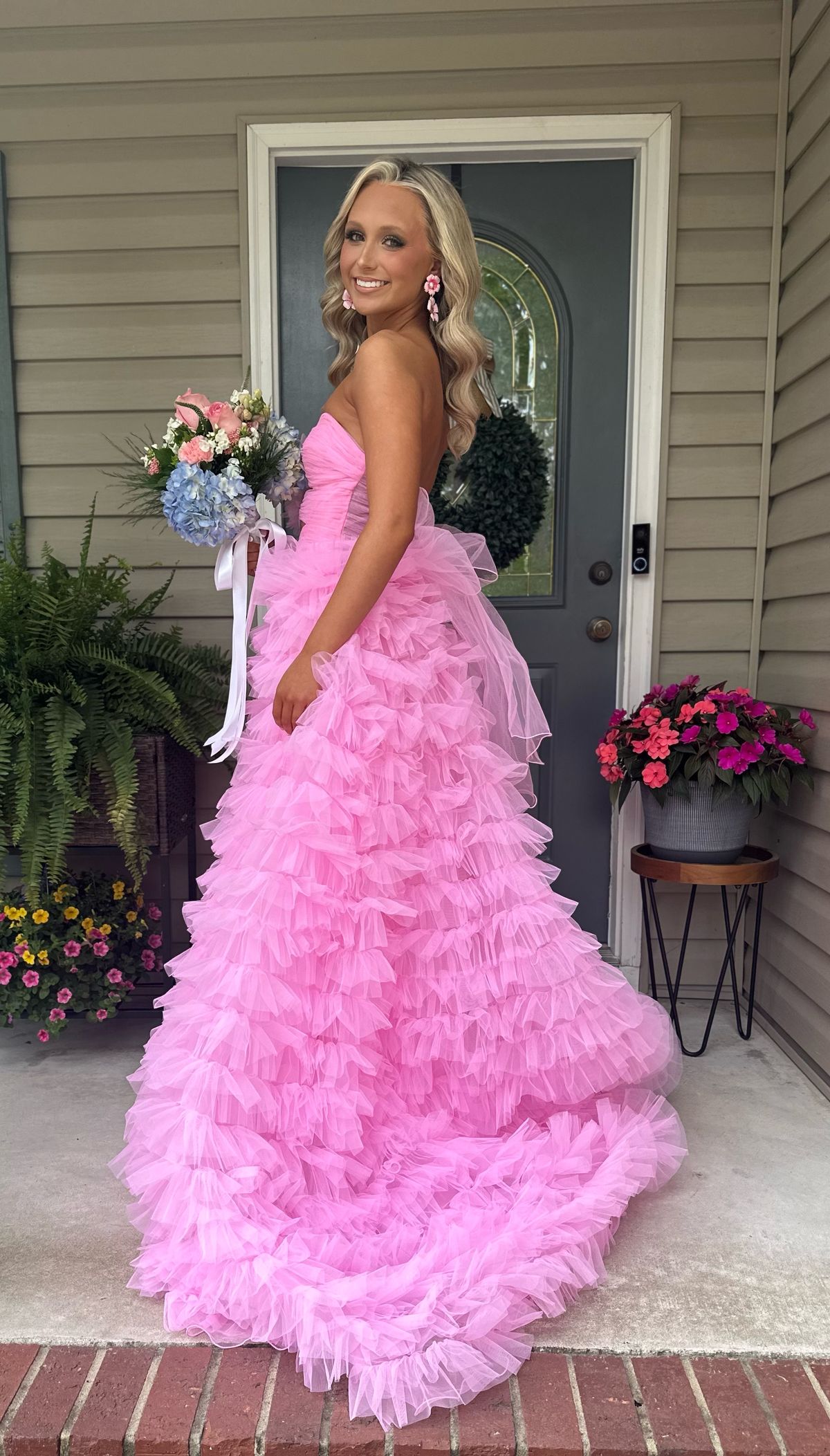 Style 56067 Sherri Hill Size 2 Strapless Pink Ball Gown on Queenly