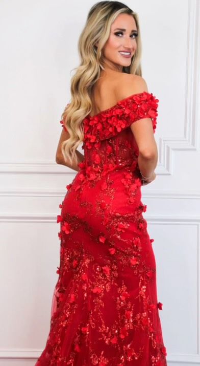 Size 4 Pageant Off The Shoulder Red Mermaid Dress on Queenly