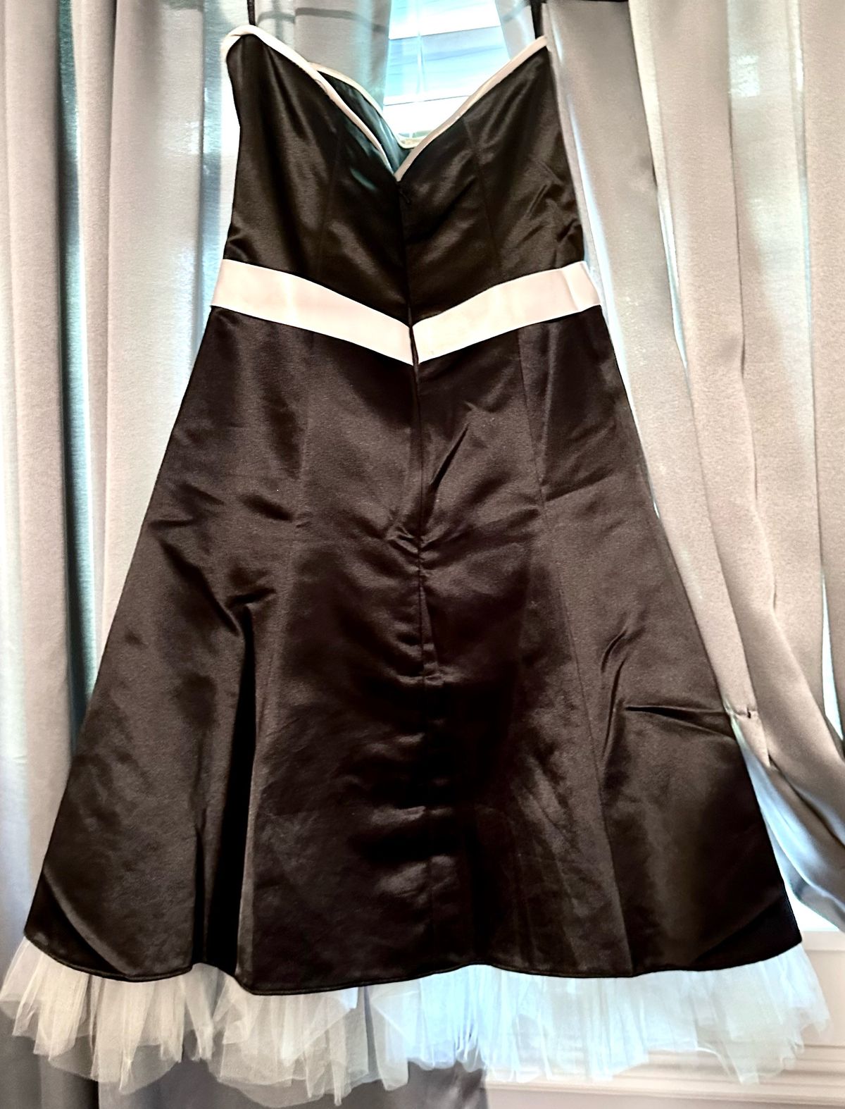 Jessica McClintock Size 6 Prom Strapless Black Cocktail Dress on Queenly