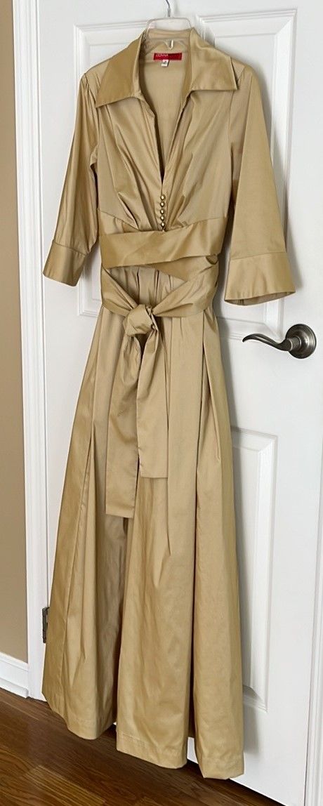 Donna Riccco Collection Size 10 Prom Long Sleeve Sheer Gold A-line Dress on Queenly