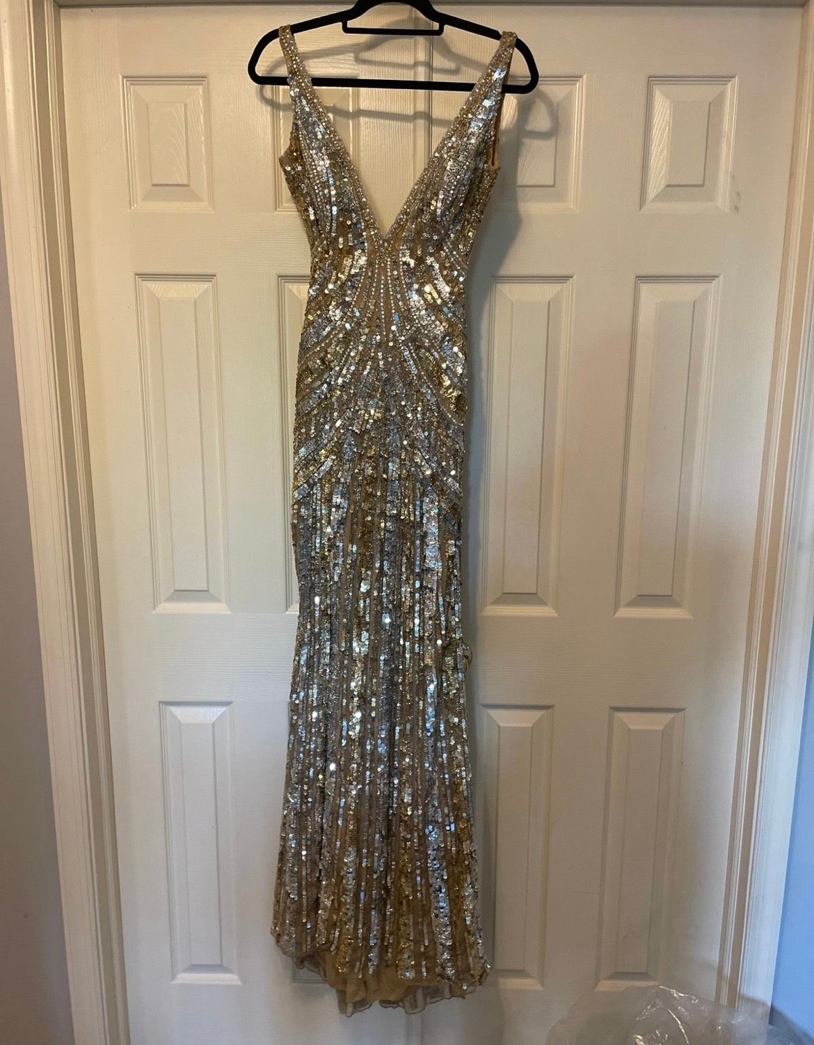 Style 56316 Sherri Hill Size 6 Prom Plunge Sequined Gold Side Slit Dress on Queenly