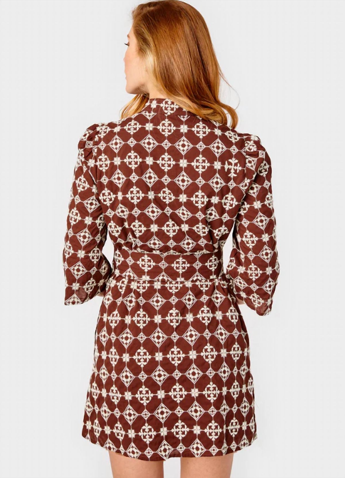 Style 1-396045605-70 Cartolina Nantucket Size XS Brown Cocktail Dress on Queenly