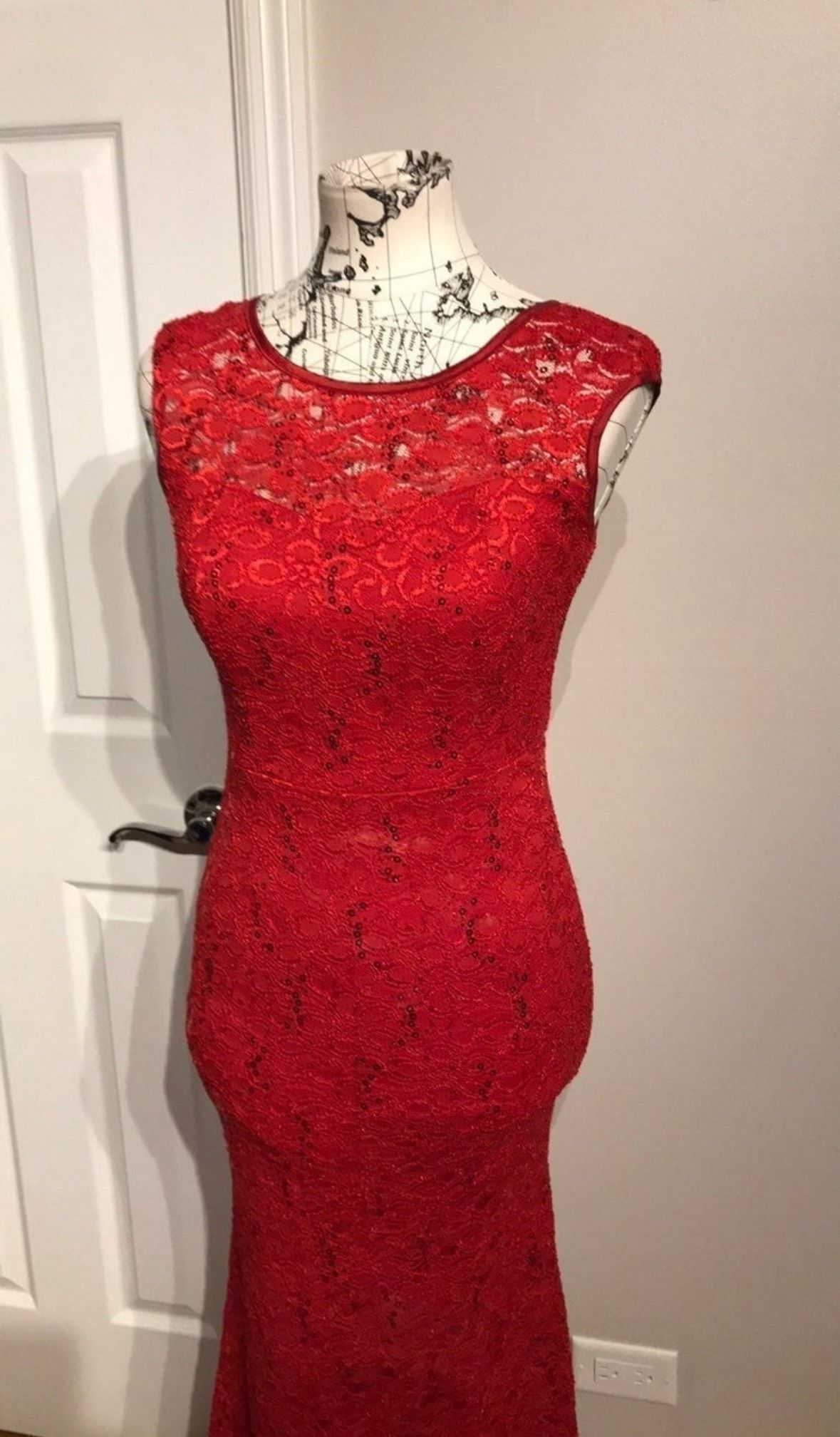 Leyva’s Size S Prom Lace Red Mermaid Dress on Queenly