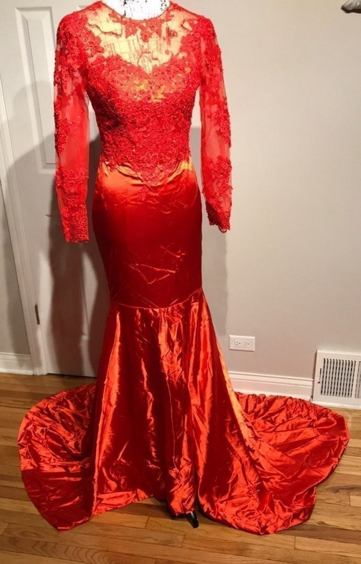 Size XS Prom Long Sleeve Lace Red Mermaid Dress on Queenly