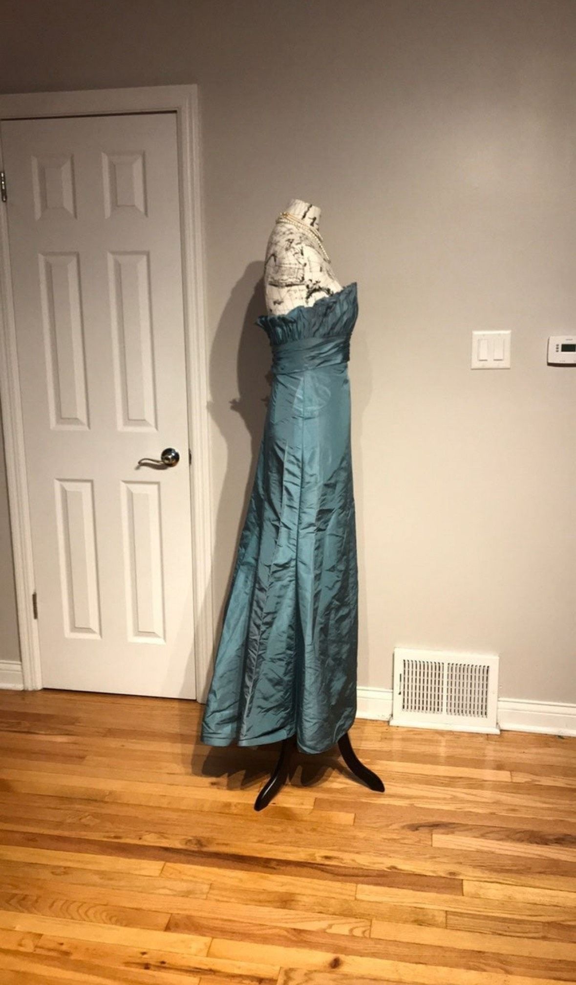 Priscila of Boston Size 4 Prom Strapless Satin Turquoise Blue Mermaid Dress on Queenly