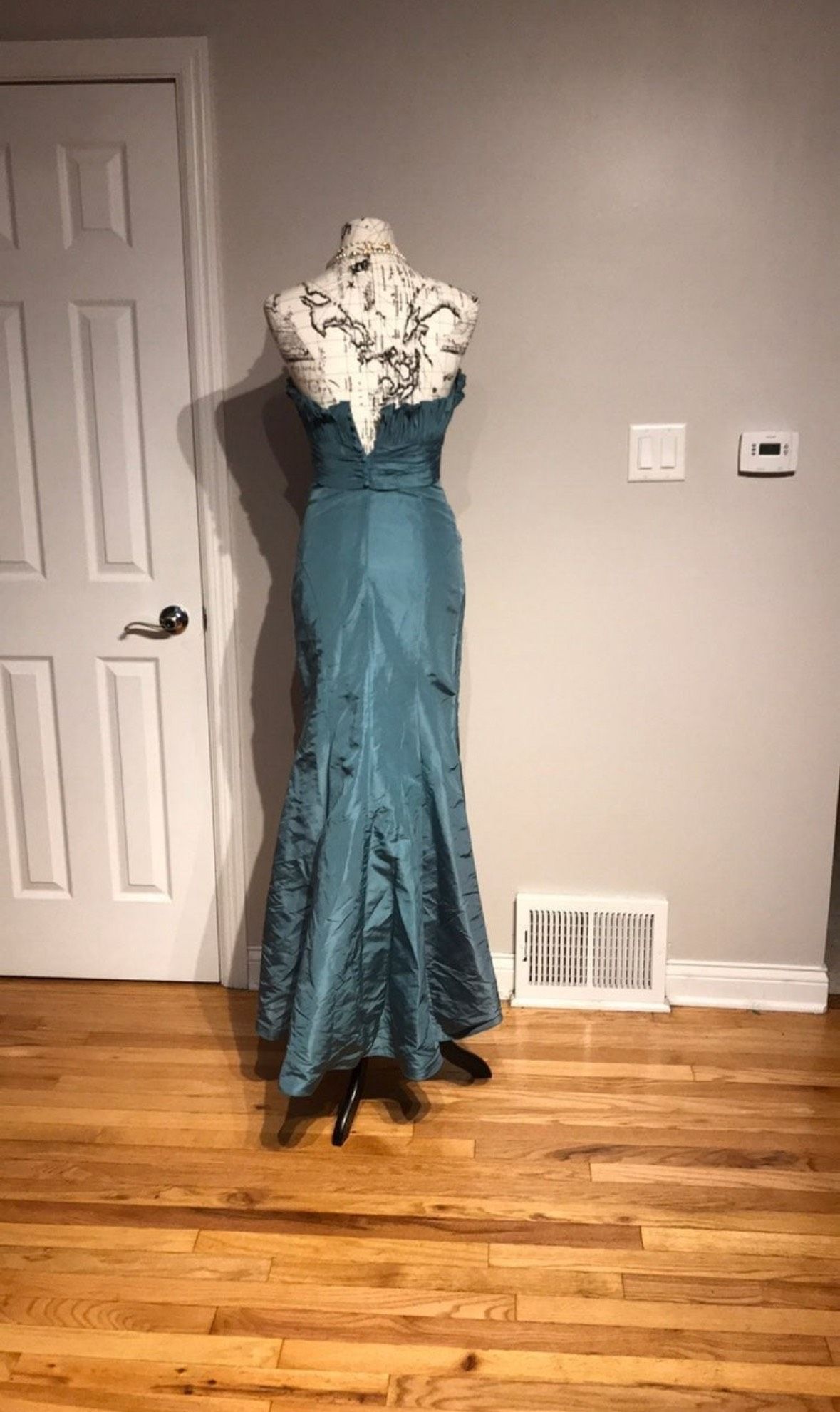 Priscila of Boston Size 4 Prom Strapless Satin Turquoise Blue Mermaid Dress on Queenly