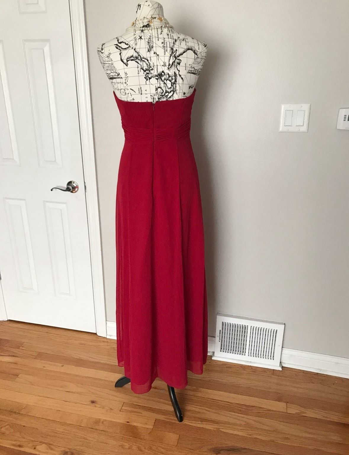 Style F14867 David's Bridal Size 10 Prom Strapless Red A-line Dress on Queenly