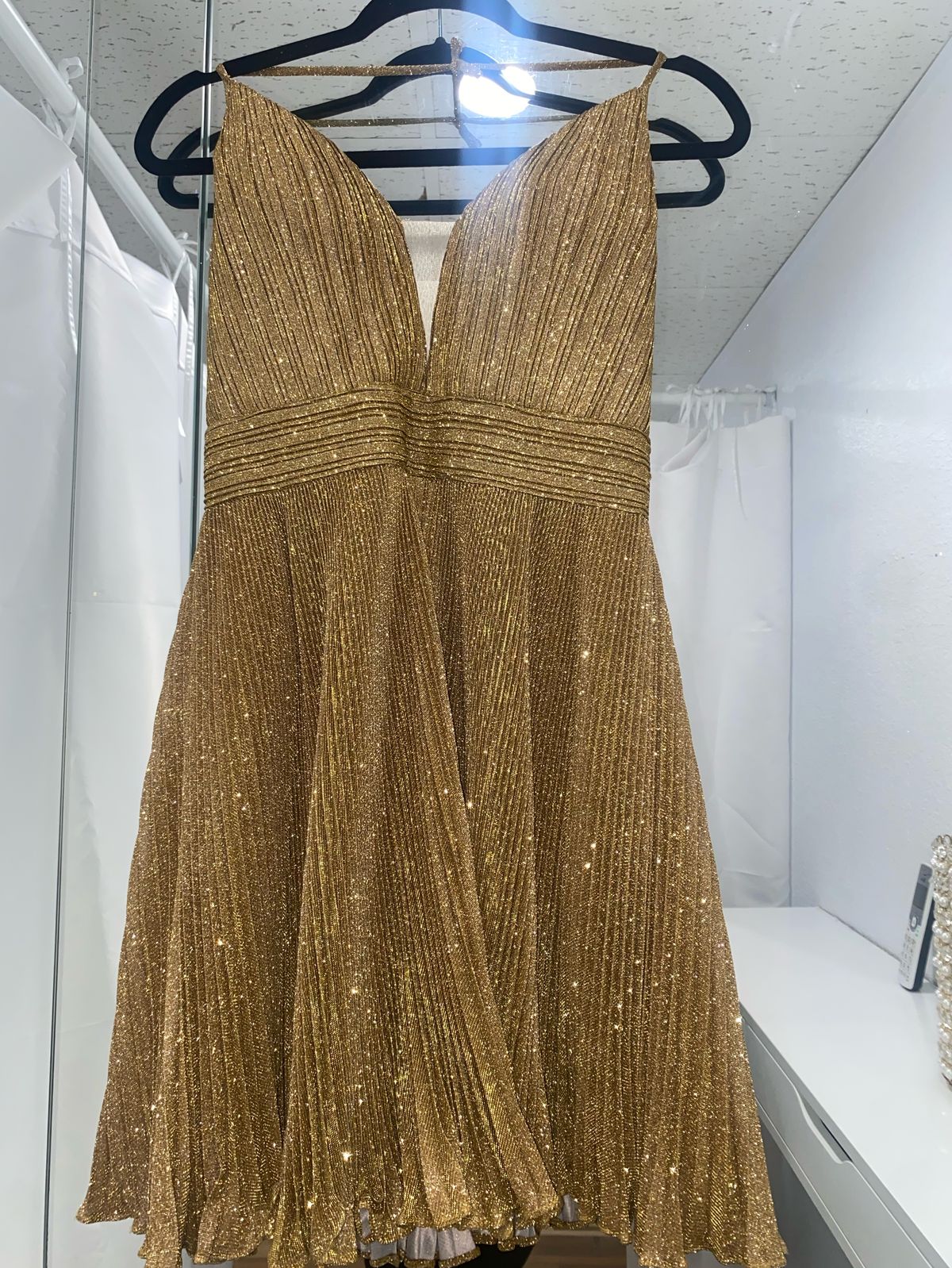 Style 2087A Gold Jovani Size 6 Nightclub Plunge Multicolor Cocktail Dress on Queenly