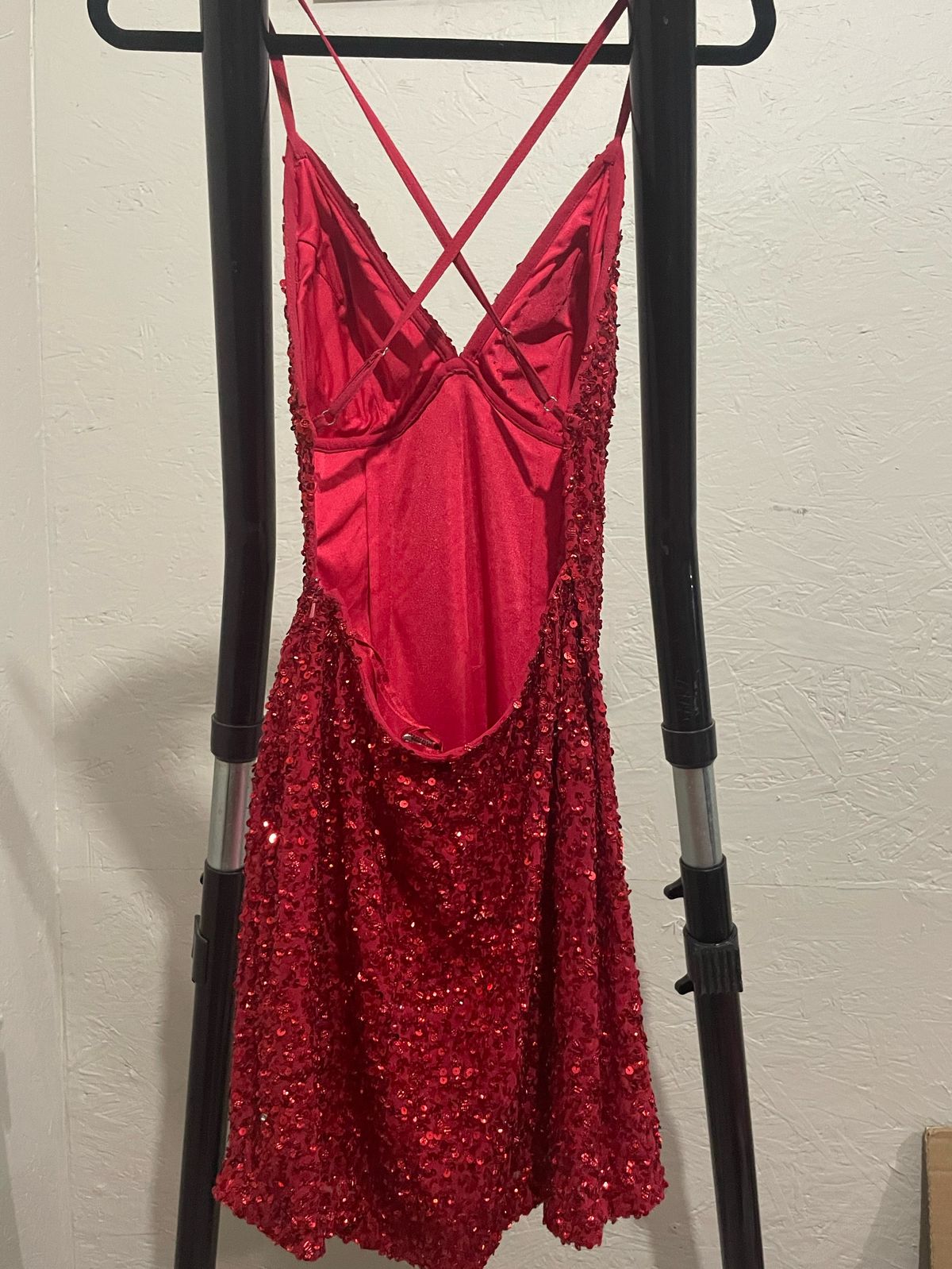 Alyce Paris Size 0 Pageant Plunge Red Cocktail Dress on Queenly