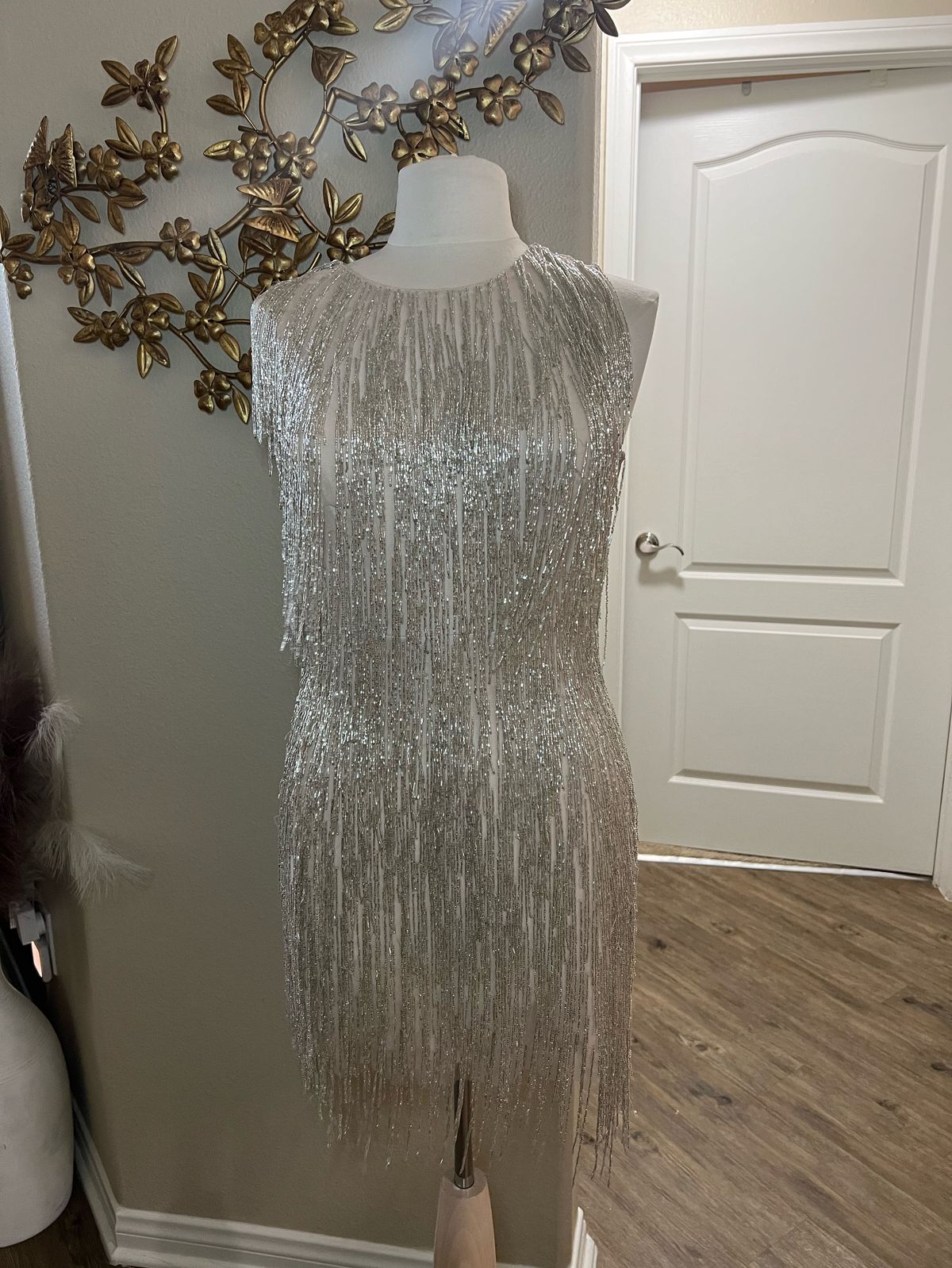 Size 2 Prom High Neck Sequined White Cocktail Dress on Queenly