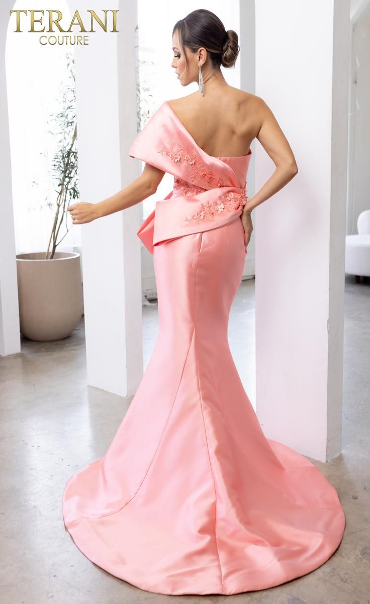 Style 241E2468 Terani Couture Plus Size 20 Pageant Satin Coral Side Slit Dress on Queenly