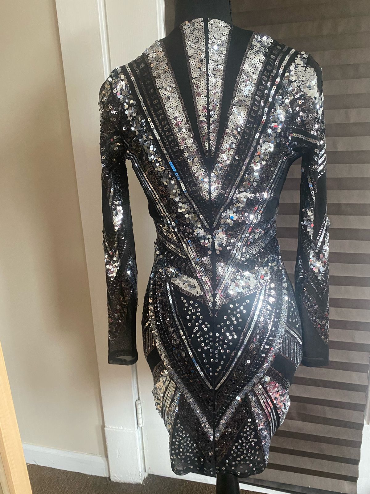 Express Size XS Plunge Silver Cocktail Dress on Queenly